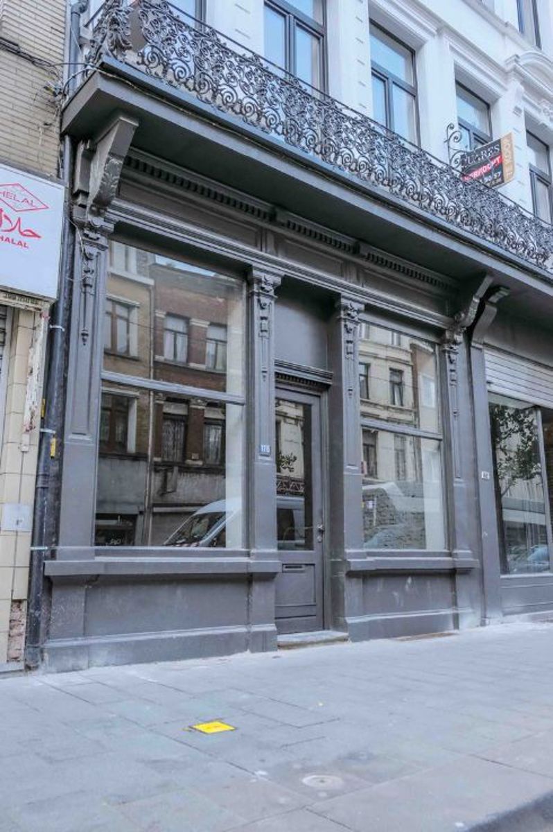 Karaktervol kantoor 34 m² in opkomende Brederodestraat foto 2