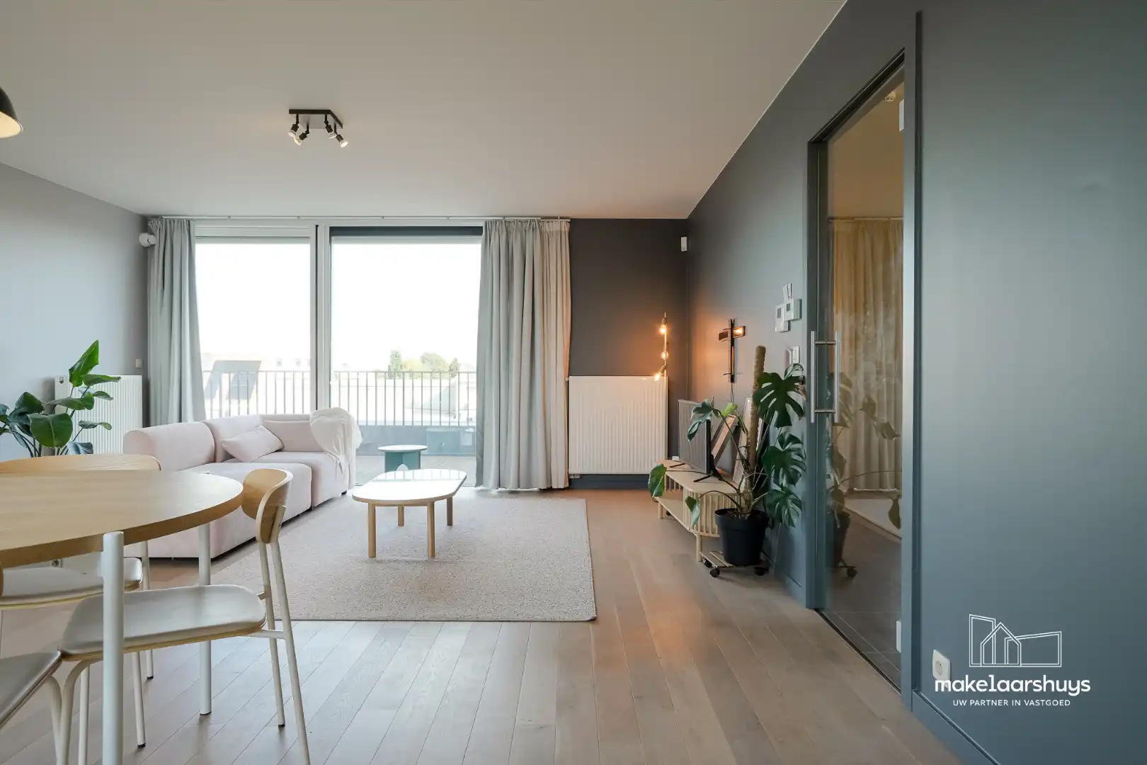 Schitterend en rustig gelegen 3 slpk. app.   foto 4