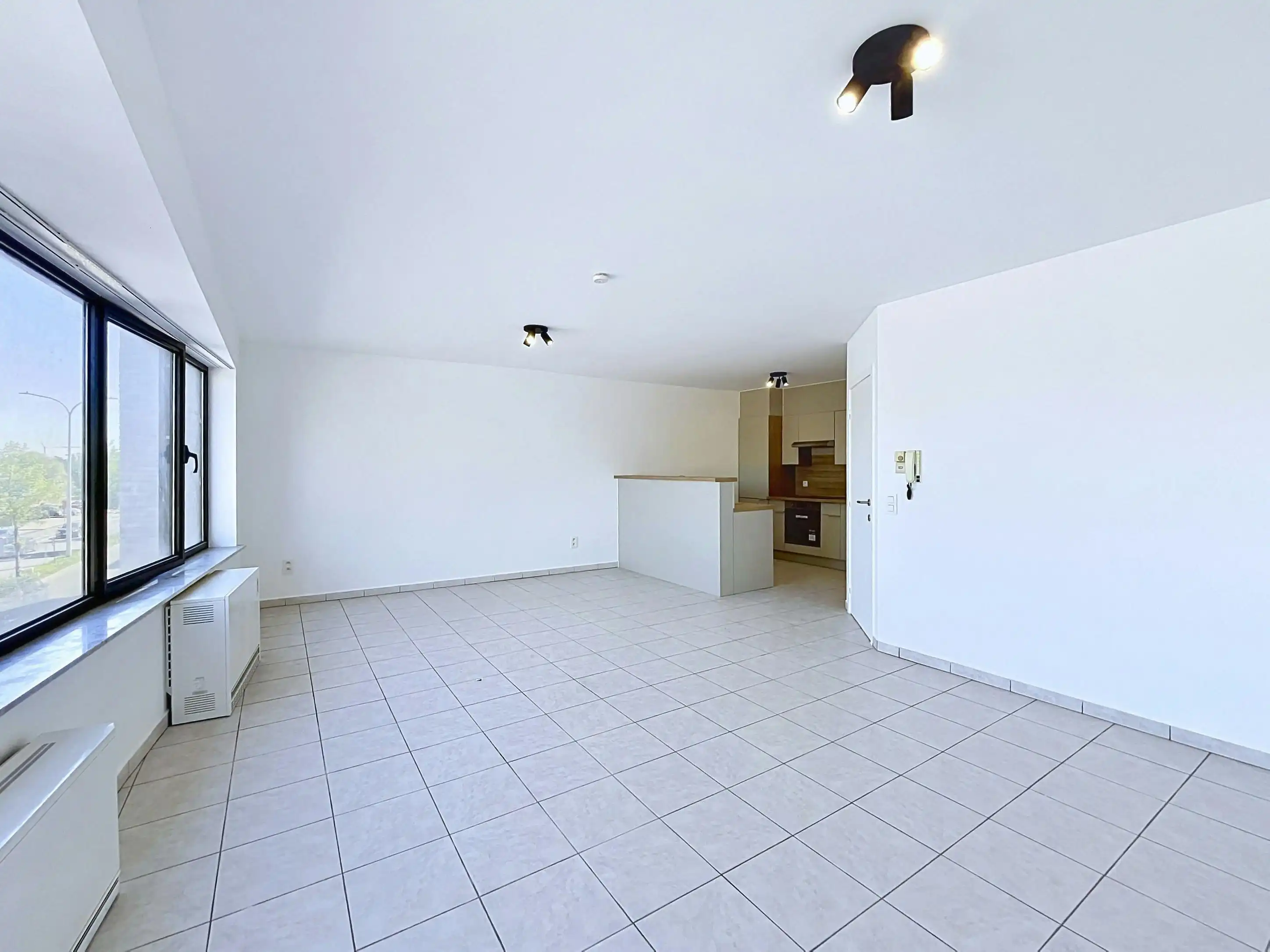 Appartement met 2 slaapkamers en terras aan station Eeklo foto 5