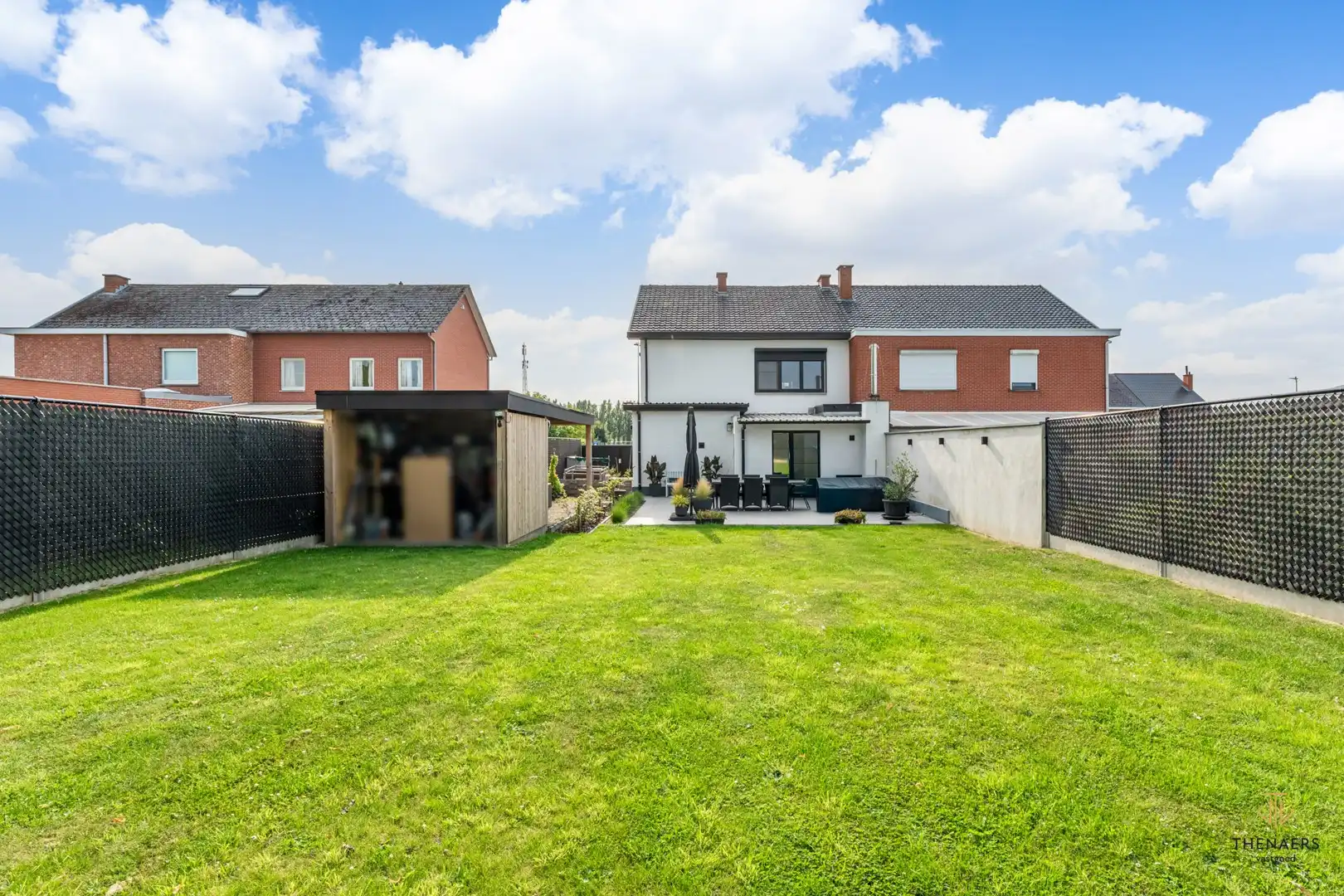 INSTAPKLARE WONING MET 3 SLAAPKAMERS, TUIN EN CARPORT. foto 26