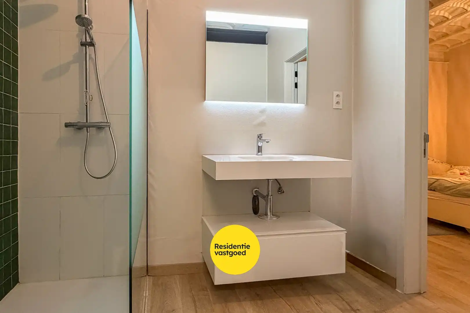 Unieke woning in voormalige borstelfabriek - karakter en comfort in perfecte harmonie! foto 18