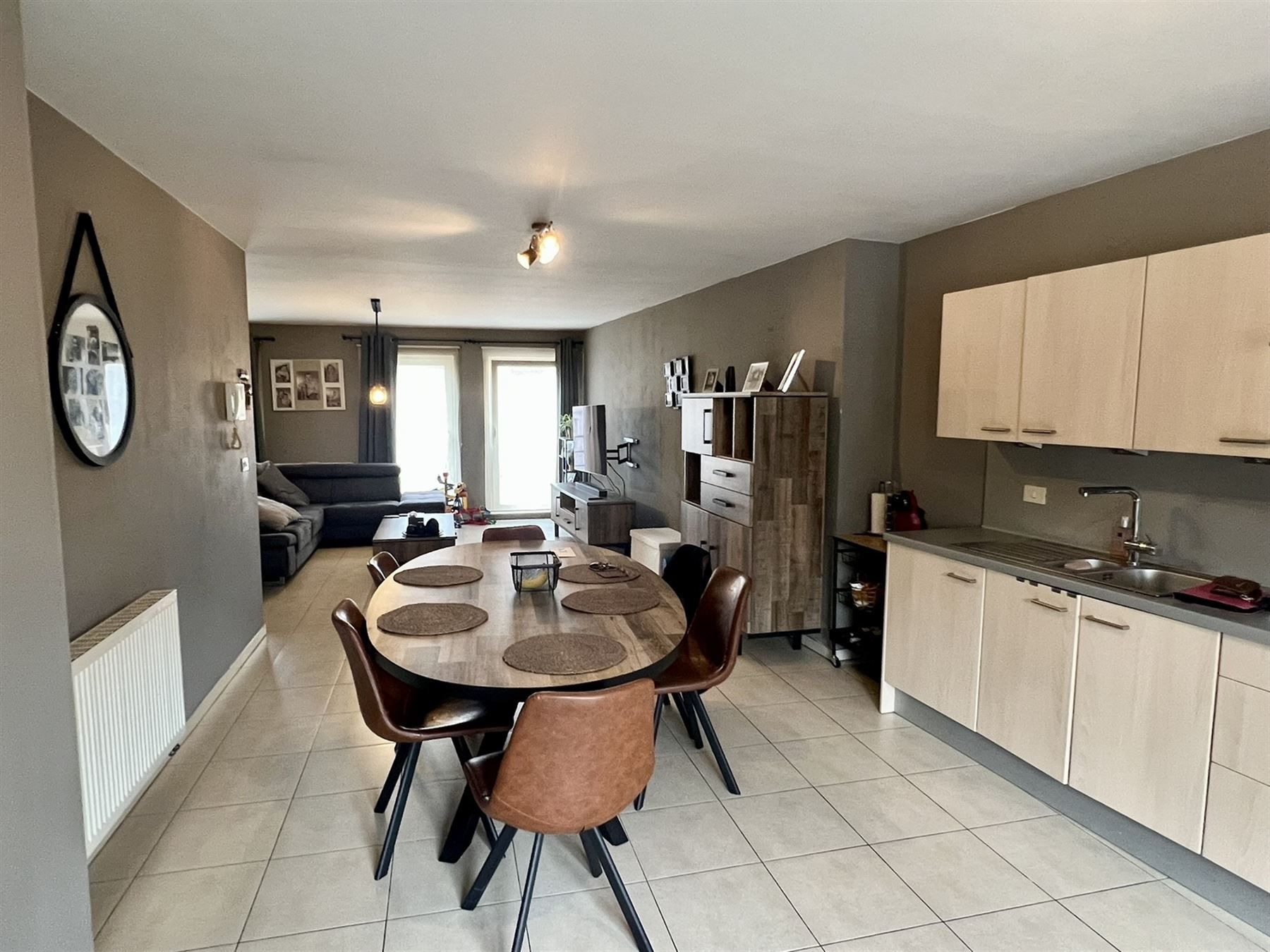 Ruim, confortabel en centraal gelegen appartement foto 2