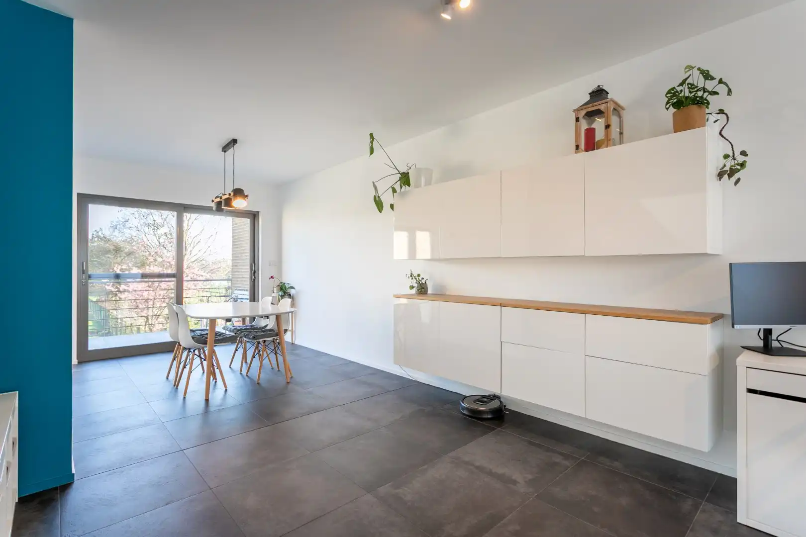 Bel-étage te koop met 3 slpks, terras en garage foto 6