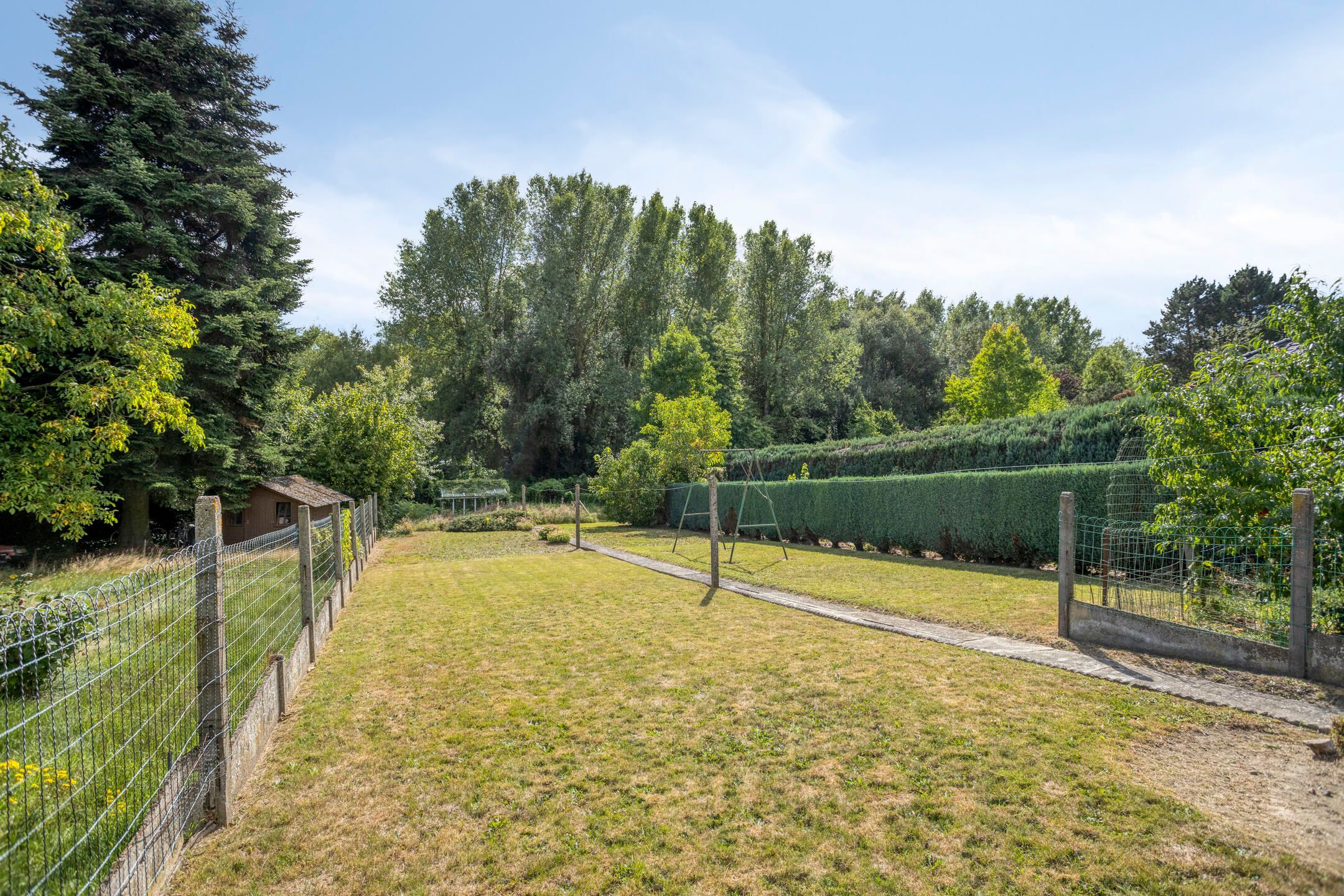 omvangrijk buiten, kansrijk binnen: woning te Bierbeek foto 20