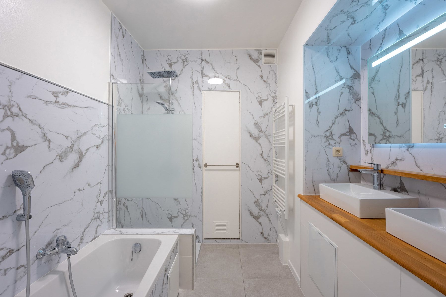 Totaal gerenoveerde duplex met 5 slaapkamers en 2 badkamers  foto 10