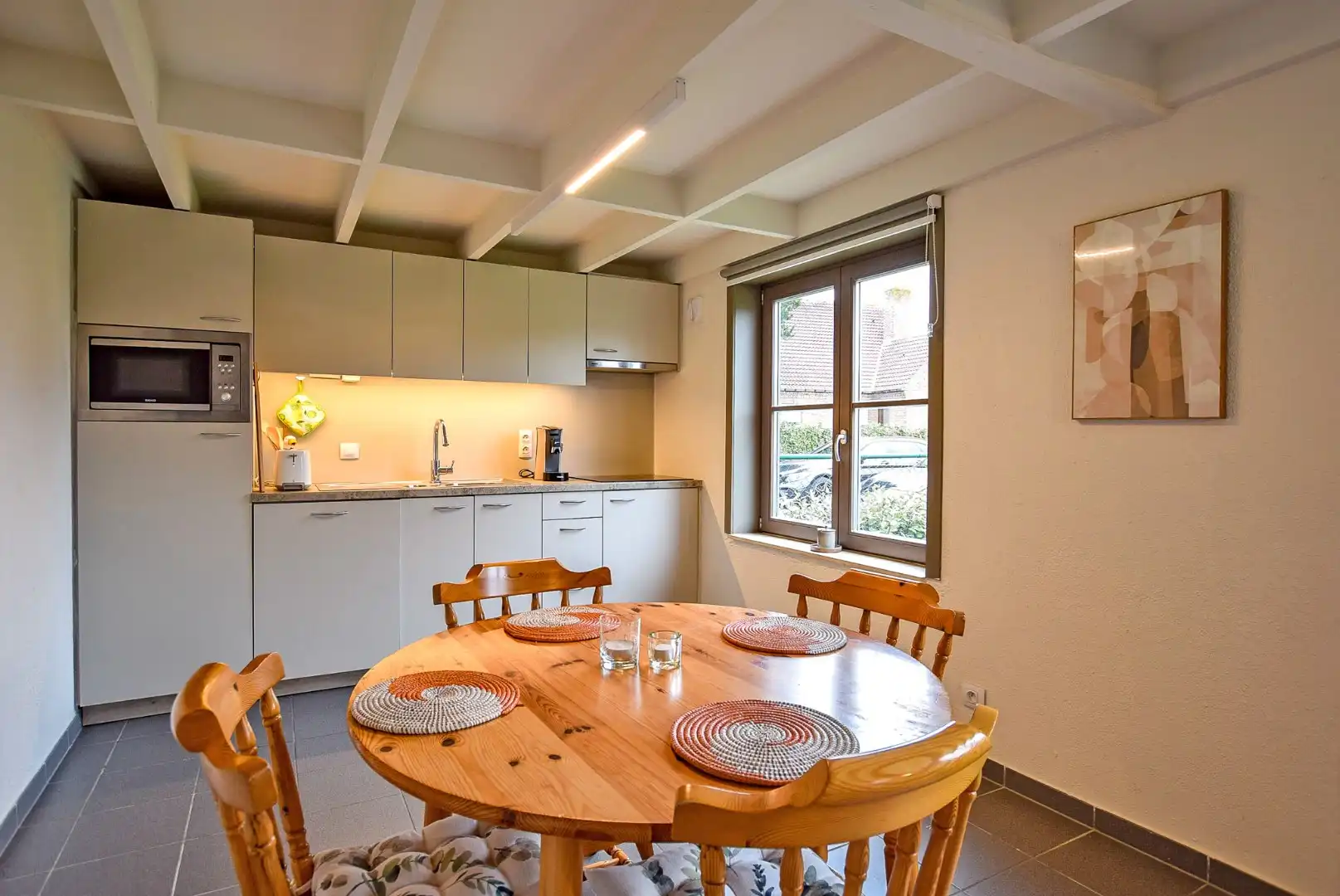 Prachtig onderhouden vakantiewoning (type vissershuis) met 3 slaapkamers en privé-parkeerplaats te Oostduinkerke.  foto 9