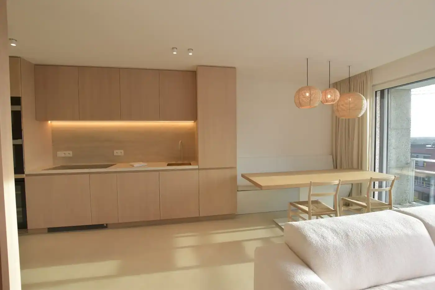 Luxueus afgewerkt en zeer zonnig appartement in het Zoute foto 5
