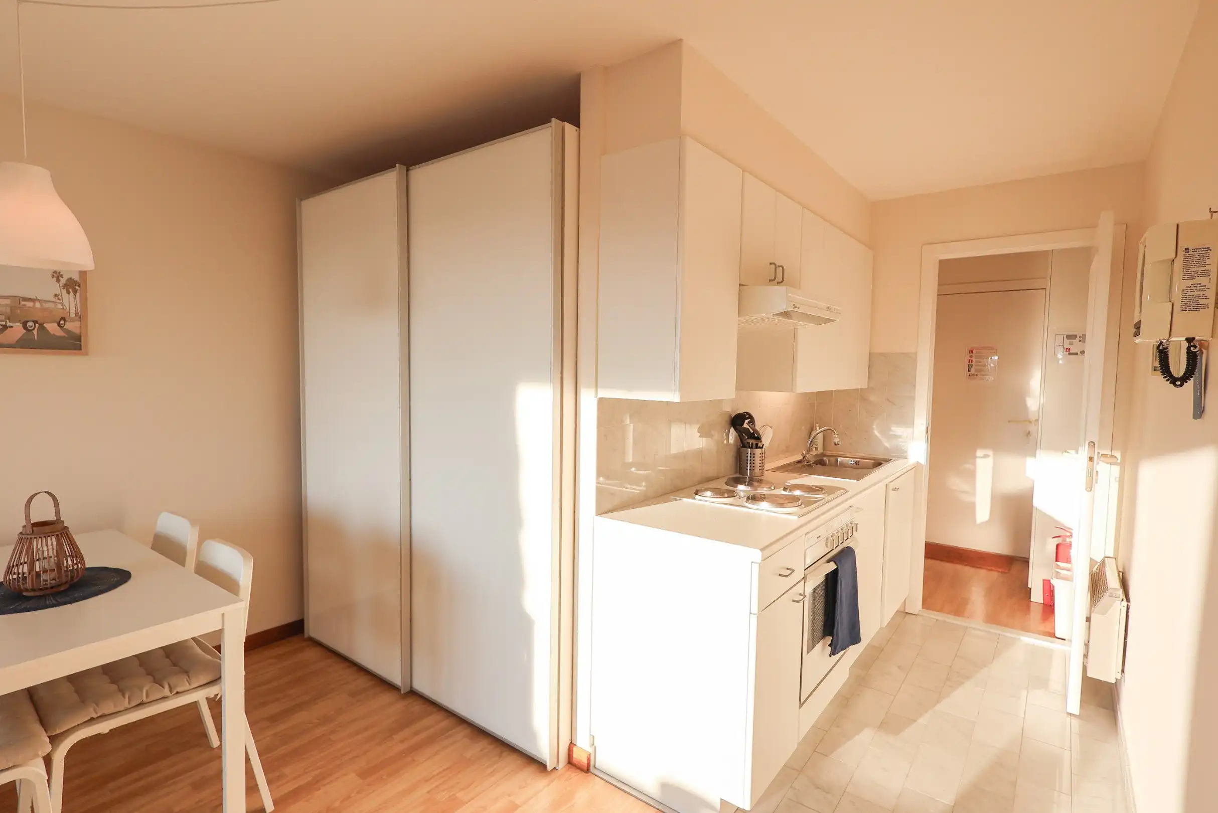 Zonnige studio op wandelafstand van de zee in Oostduinkerke foto 6