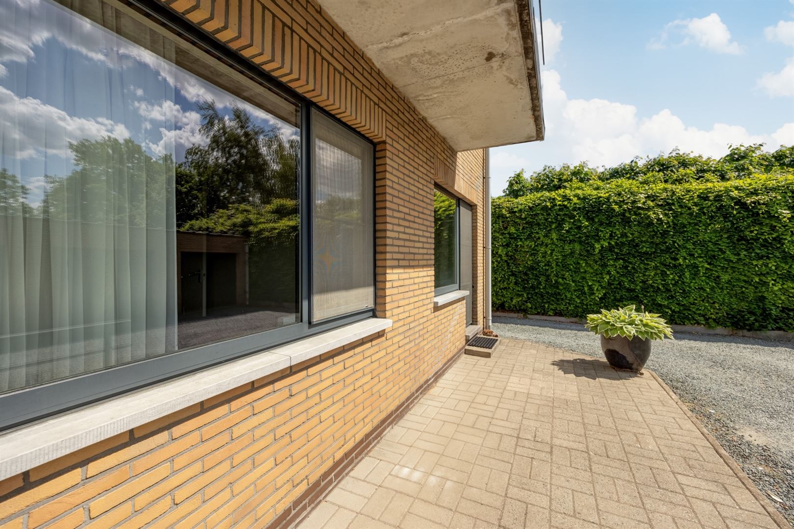 Lichtrijk gelijkvloers appartement met XXL-garage! foto 13