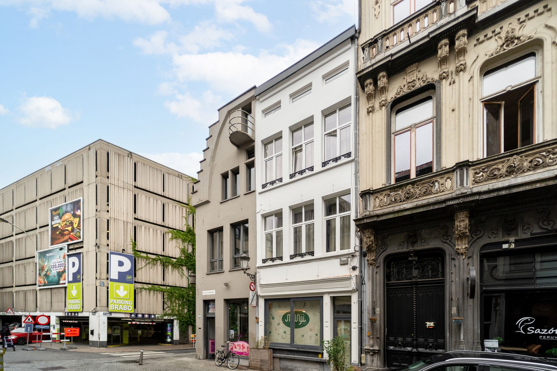 Gerenoveerd beleggingspand van 4 units in hartje Antwerpen foto {{pictureIndex}}