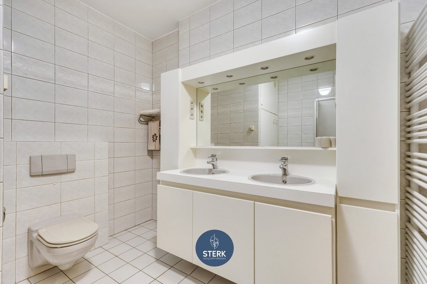 ROYAAL APPARTEMENT MET RUIM TERRAS GELEGEN IN HET UNIEKE PARKDOMEIN PETERSHEIM !  foto 29