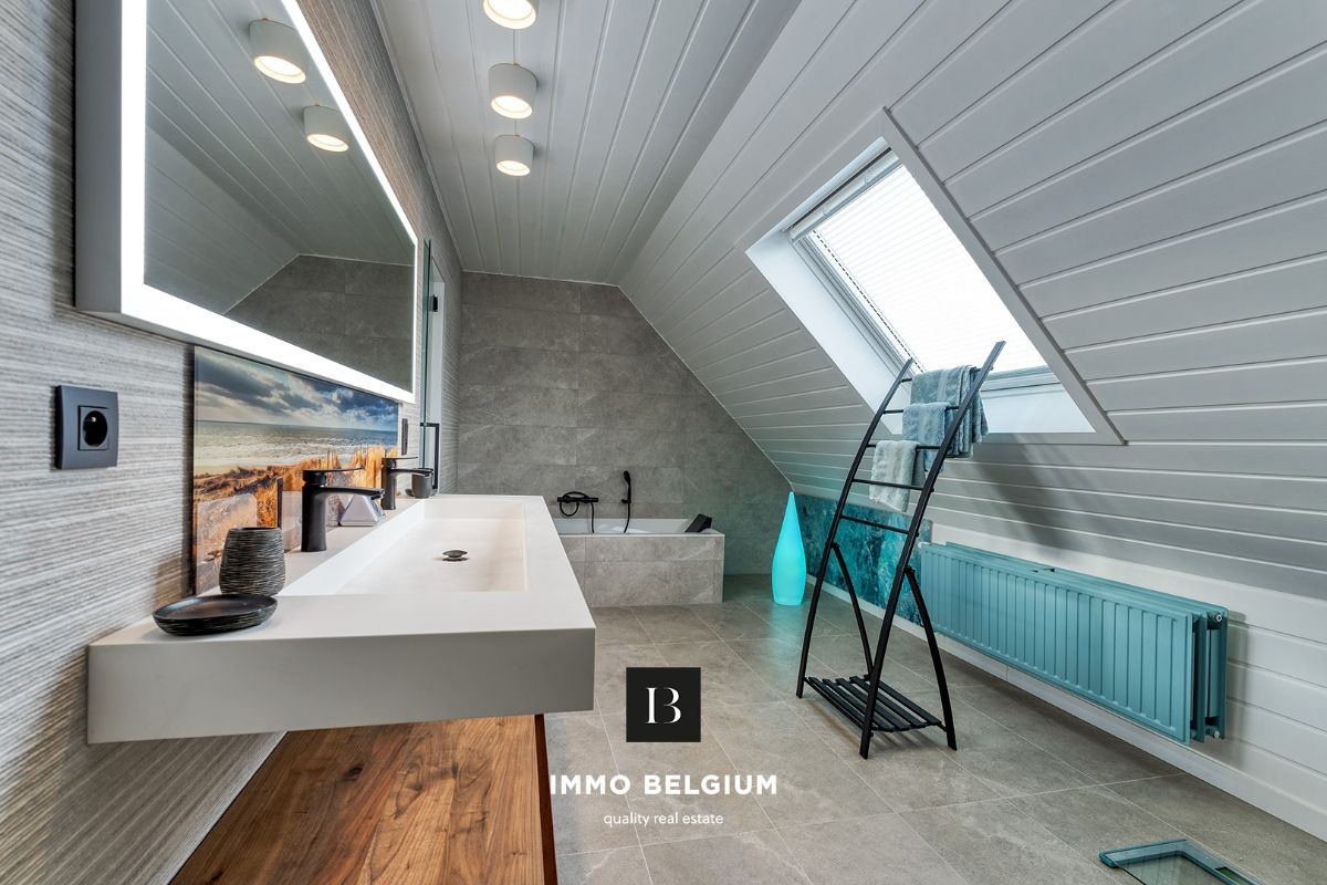 Instapklare, gerenoveerde villa op toplocatie in De Haan foto 18