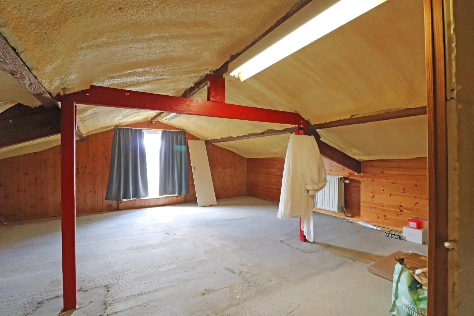 Gerenoveerde woning foto 12