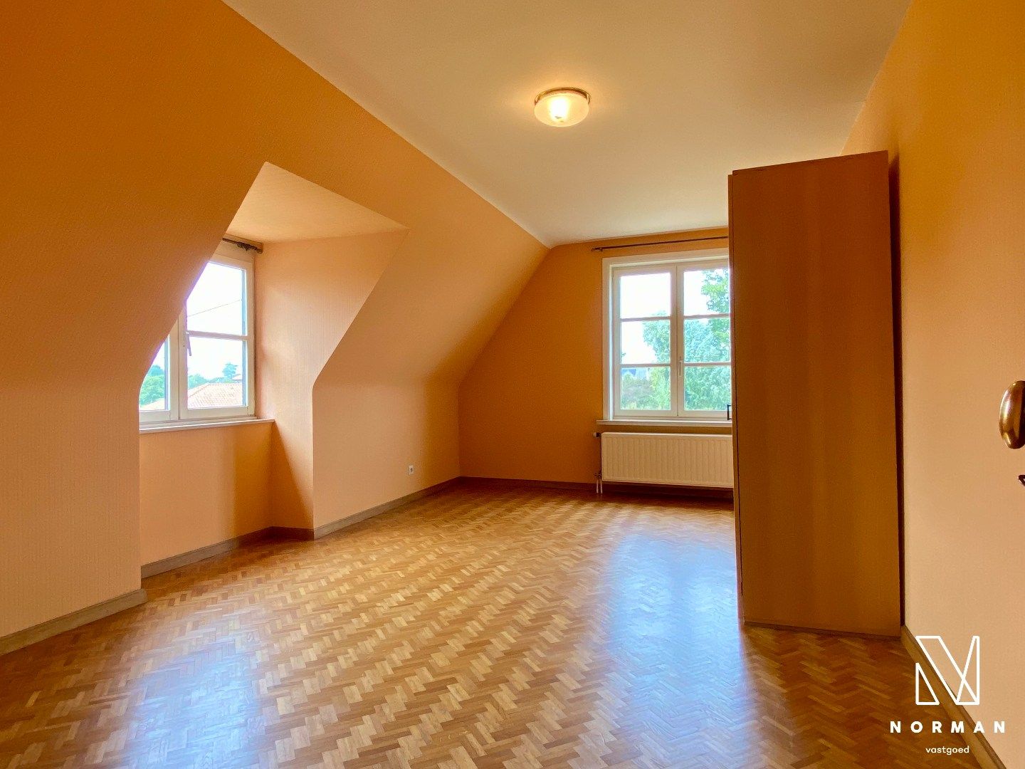 Landelijk gelegen villa met 5 slaapkamers, dubbele garage en een zee van ruimte foto 13