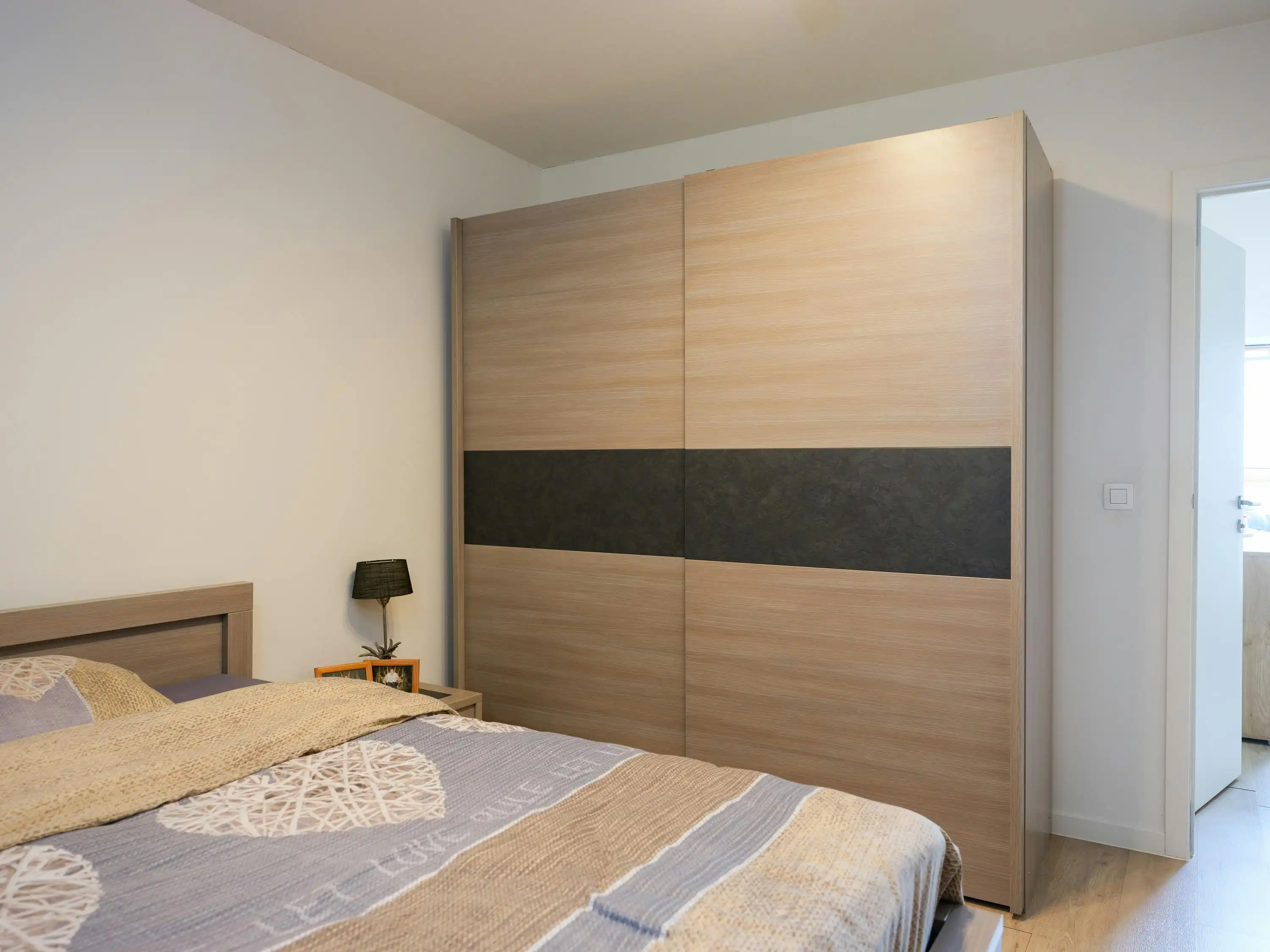 Instapklaar handelspand met woonst te koop op de Boelare in Eeklo foto 16