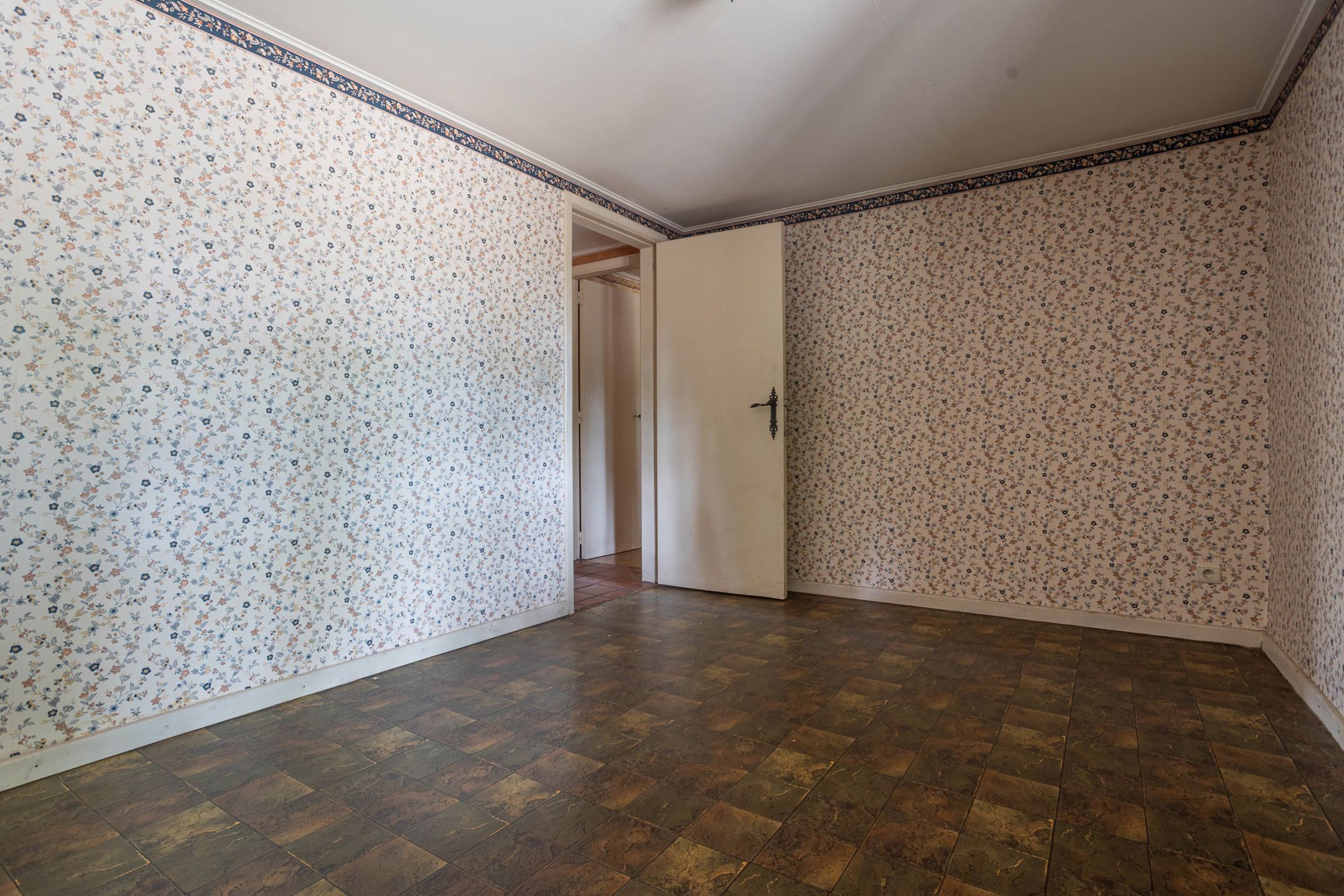 Uniek landhuis met aparte conciergewoning op 2 Hect grond foto 31