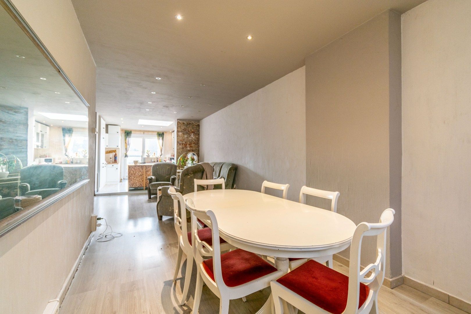 ENERGIEZUINIGE WONING MET 2 SLAAPKAMERS ! foto 2
