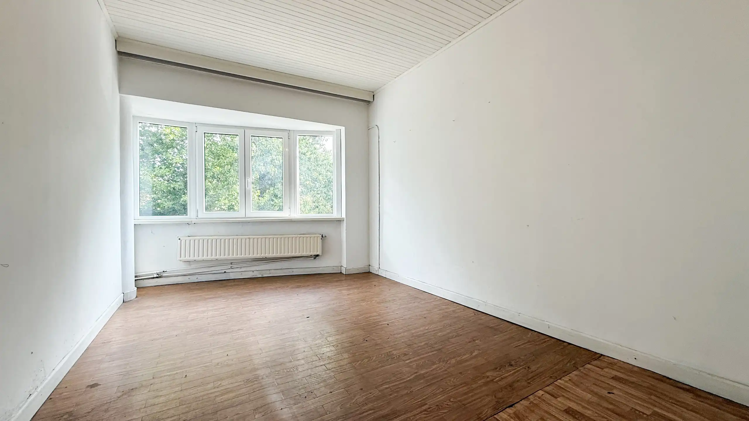 Karaktervol pand met 6 slpkms en renovatiepotentieel in HH ! foto 23