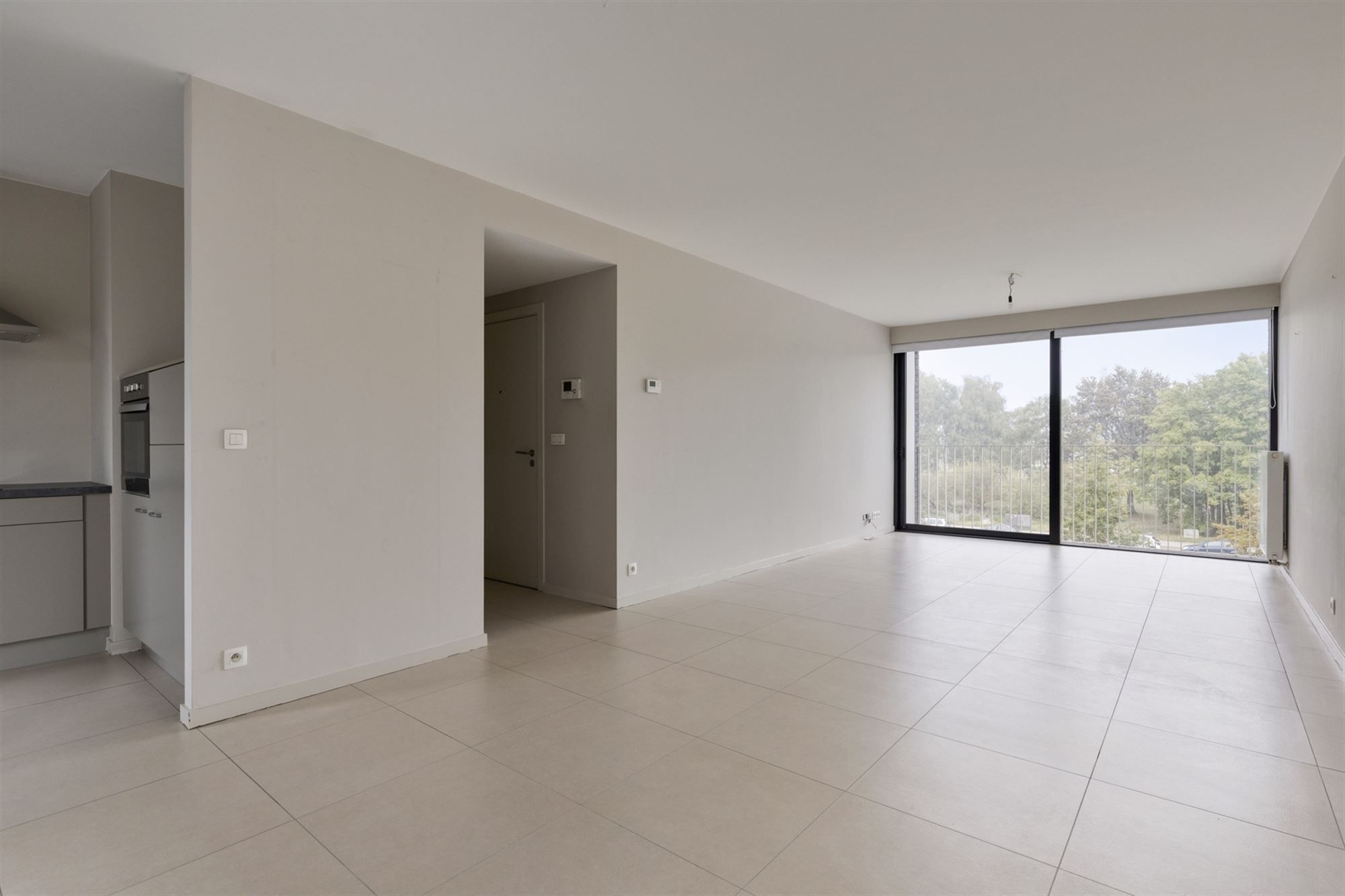 Instapklaar appartement met 2 terrassen foto 2