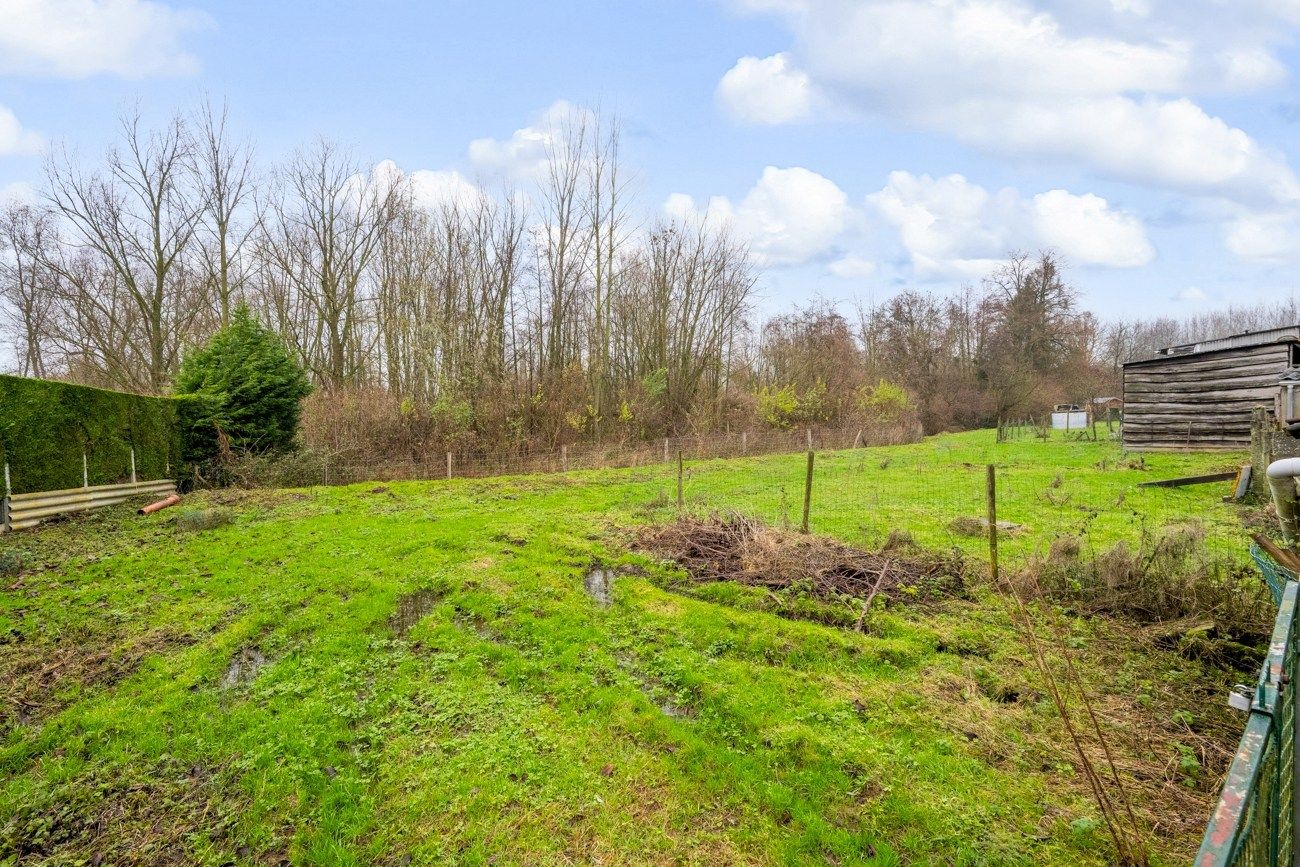 Twee te renoveren woningen onder 1 dak foto 4