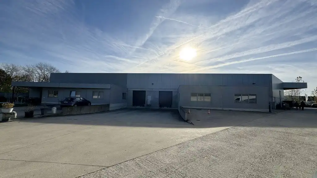 Logistieke loods te huur nabij R16 te Lier foto 5