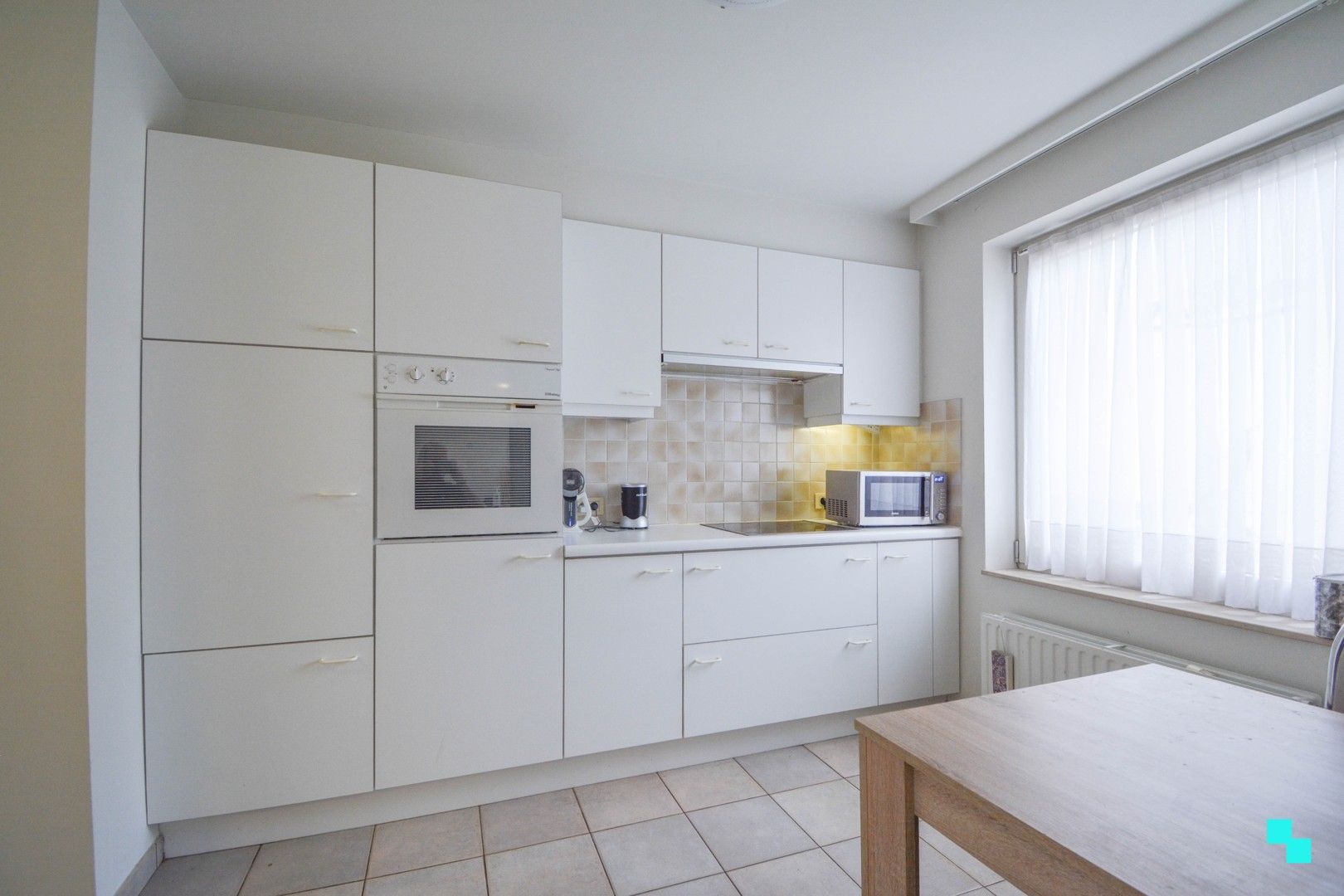 Appartement met ruim terras & garagebox - centrum Hooglede foto 10