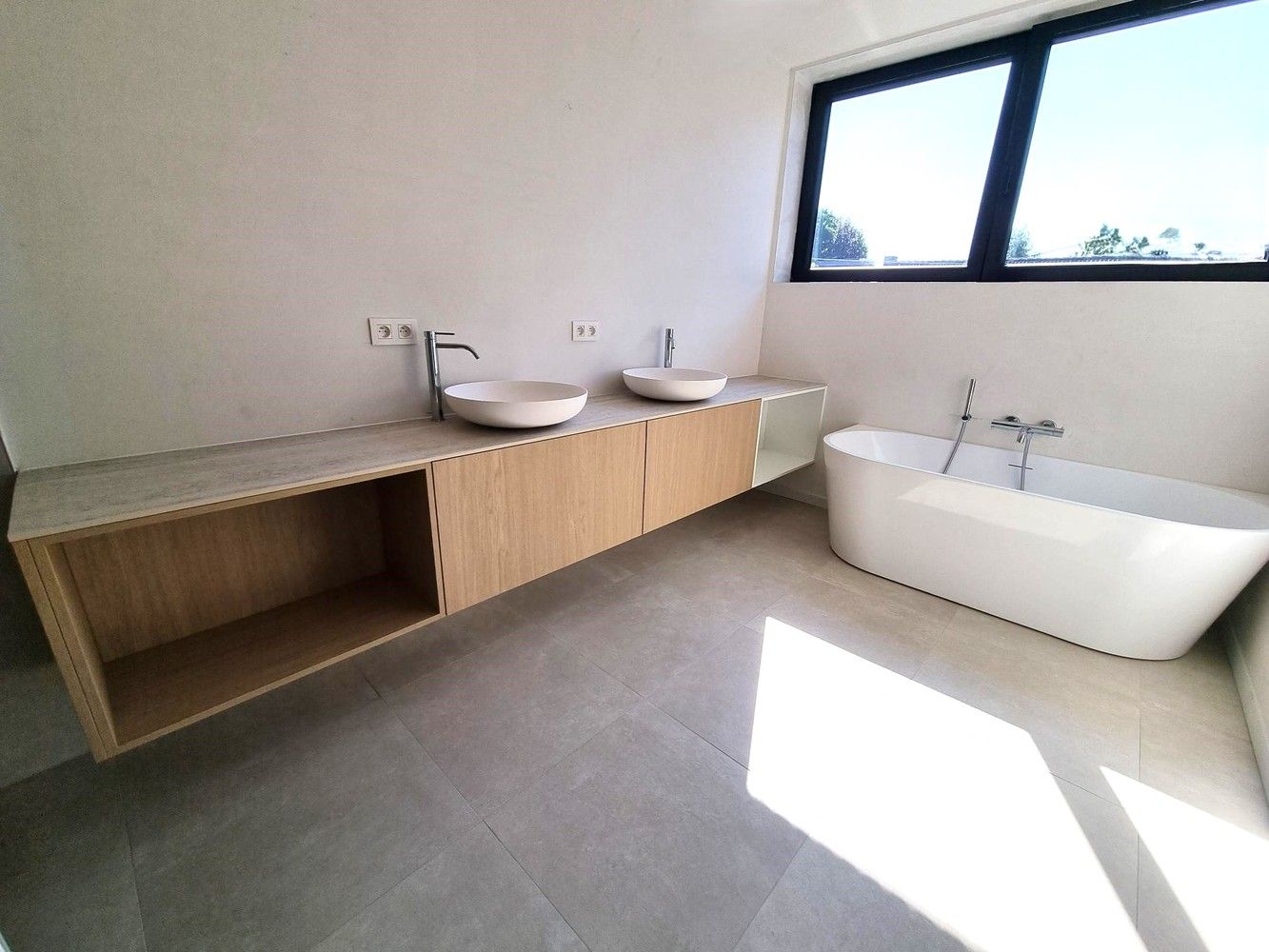 Open nieuwbouw eengezinswoning met 4 ruime slaapkamers, rustig gelegen op 5a40ca foto 6