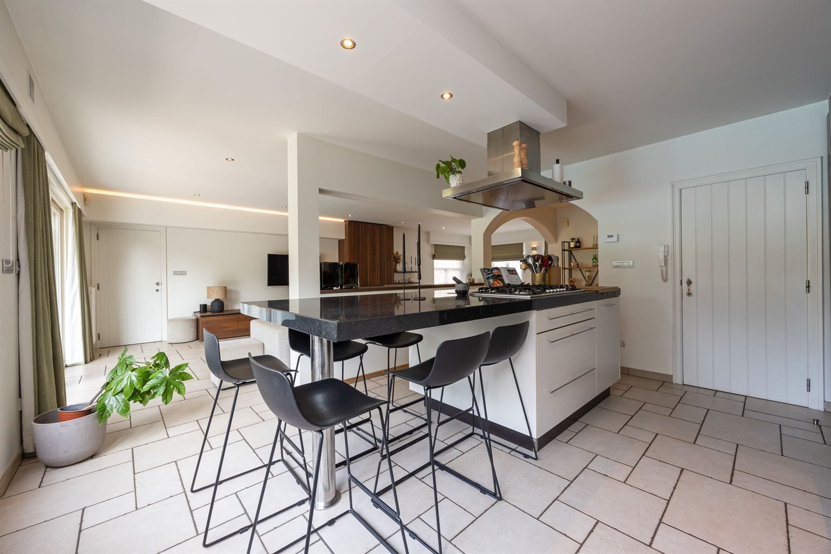 Ruime luxe woning met zwembad in Kapellen foto 8