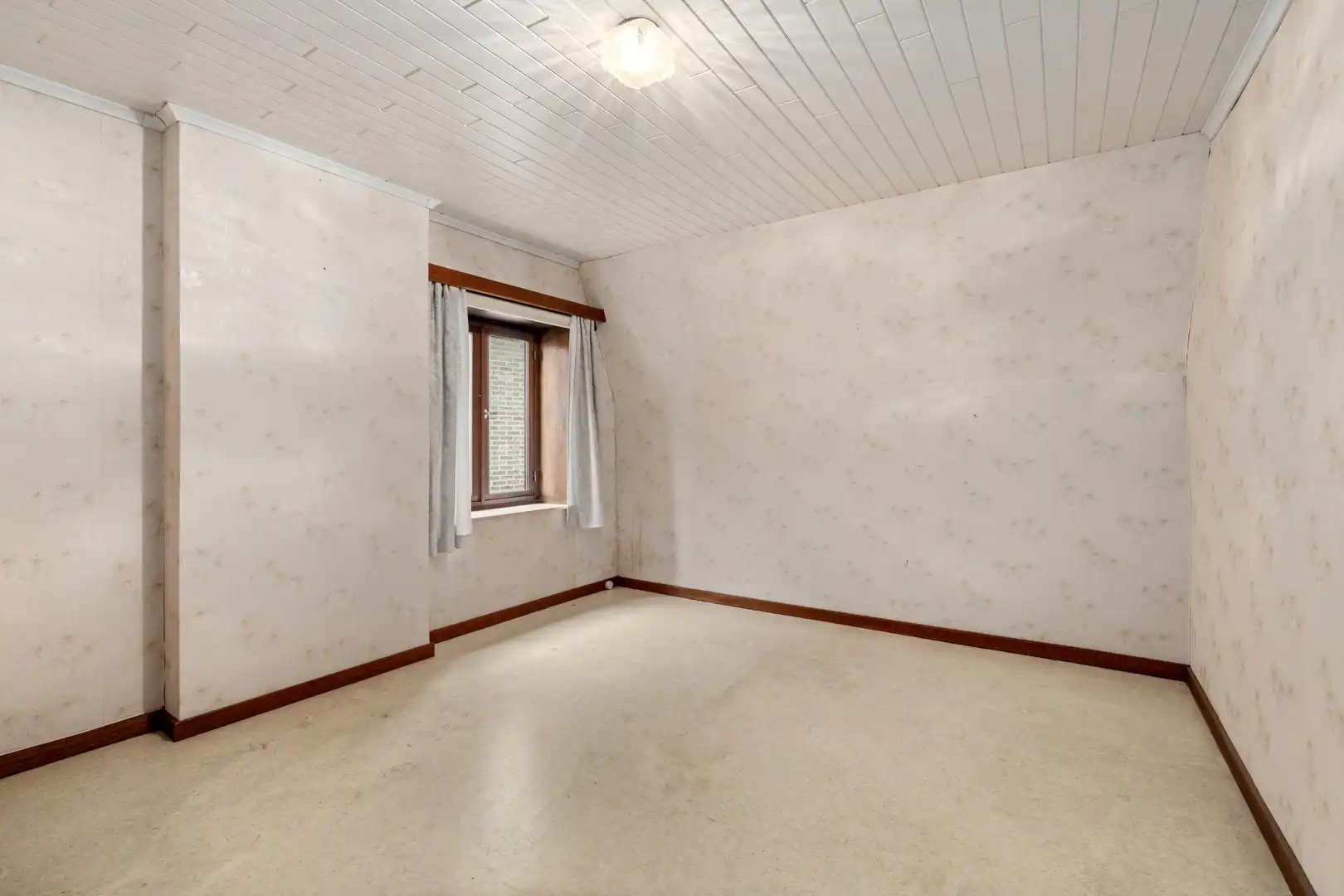 Halfopen woning met tuin en 3 slaapkamers foto 14