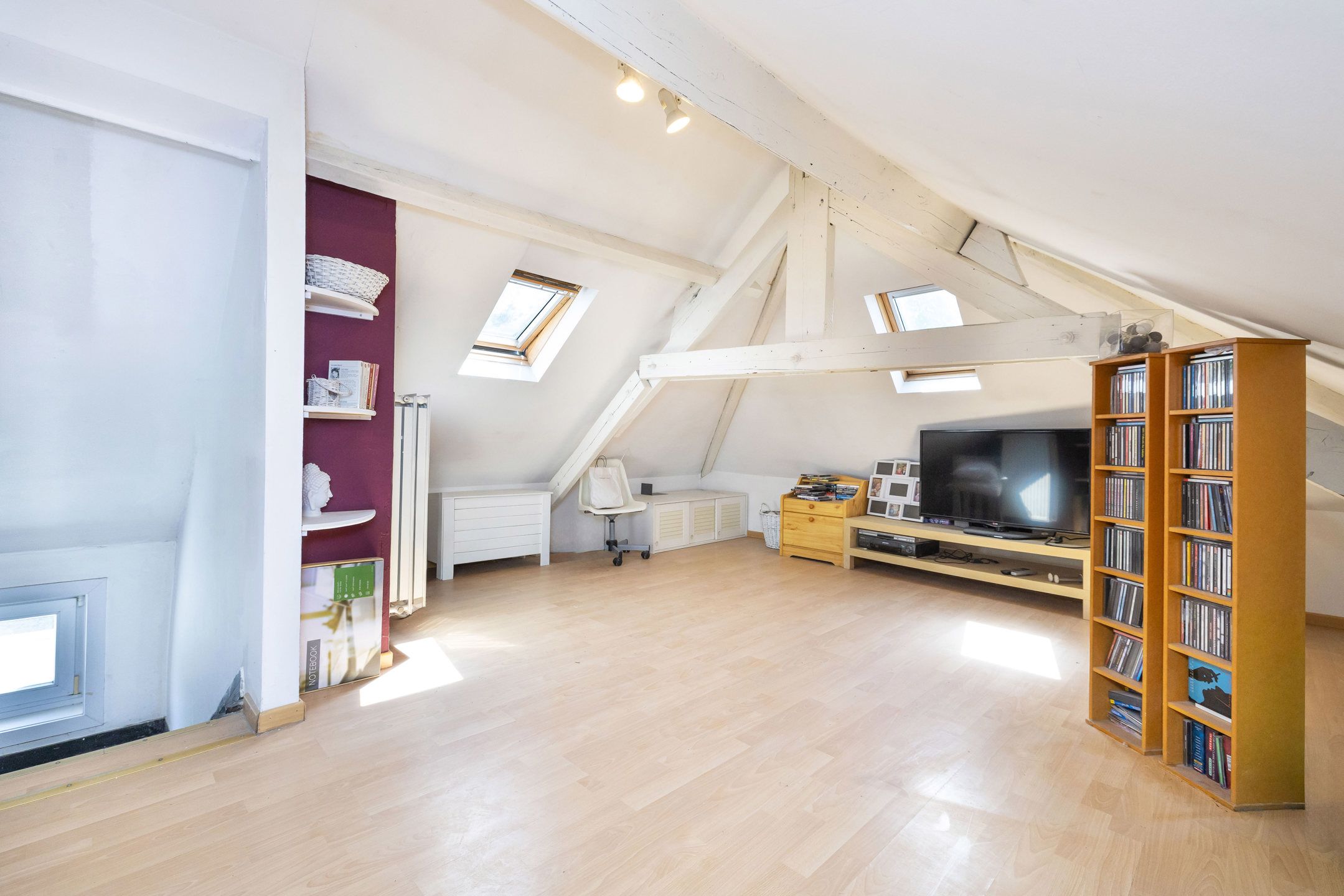 Huis met 4 slpk, van 220 m² en een perceel van 295 m². foto 14