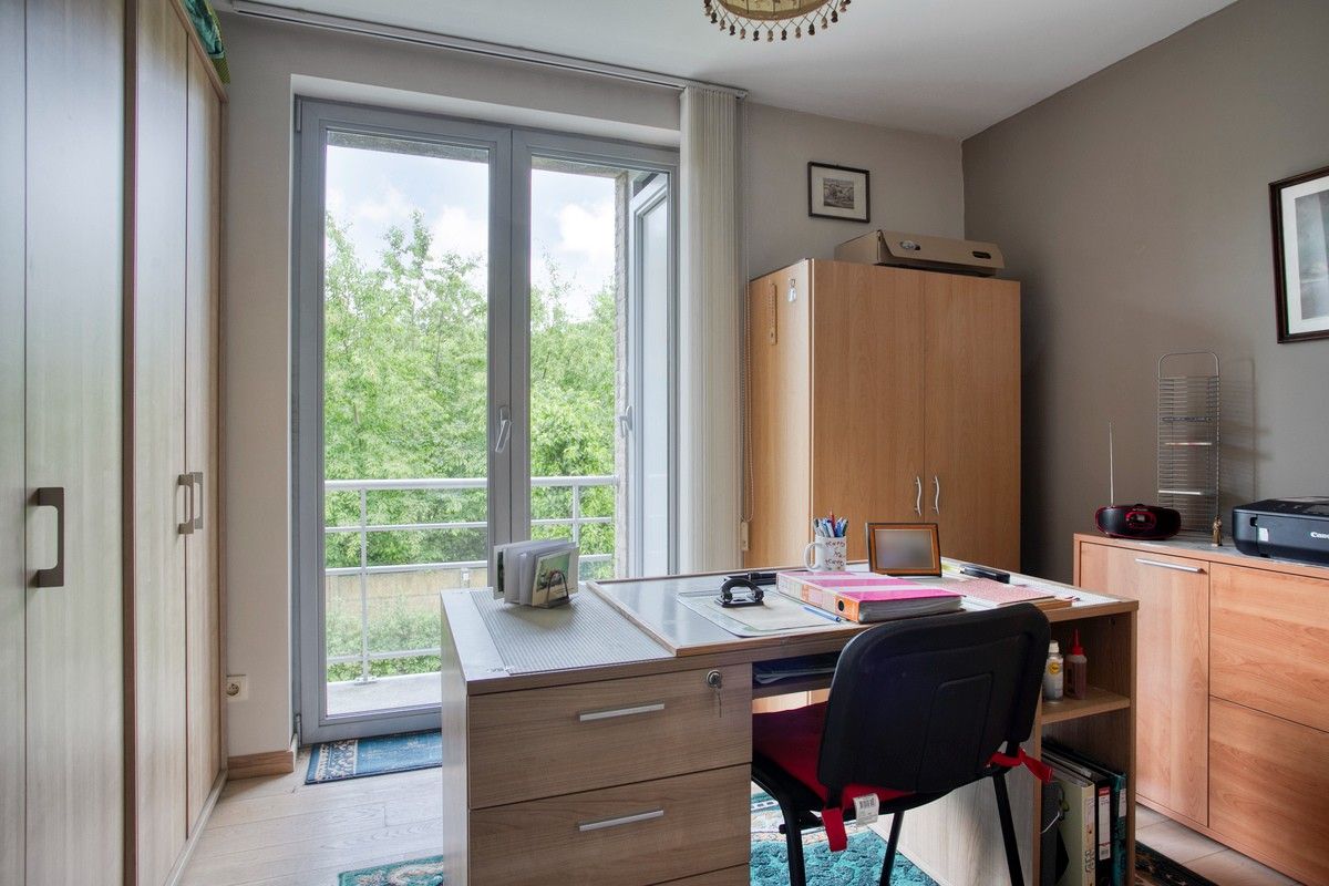 Hedendaags en perfect onderhouden appartement met twee slaapkamers en twee terrassen foto 13