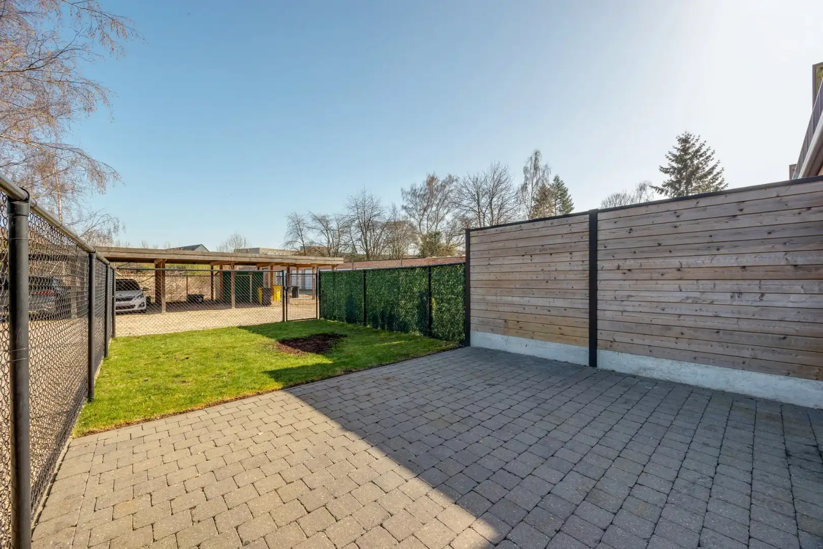 Energiezuinig gelijkvloers appartement met carport in het centrum van Broechem foto 16