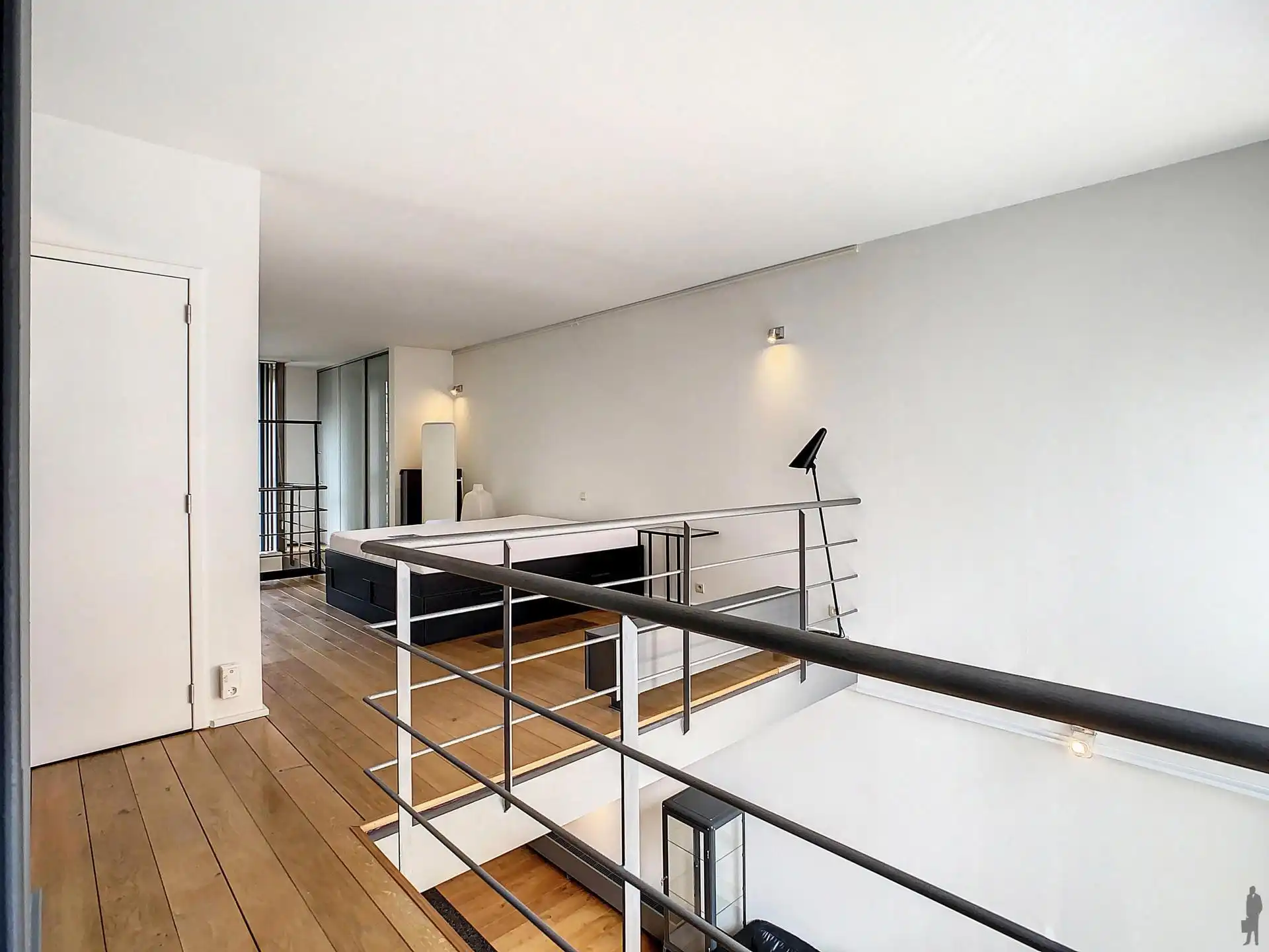 Modern, gemeubeld duplex- appartement met 1 slaapkamer en terras nabij het Eilandje!  foto 9