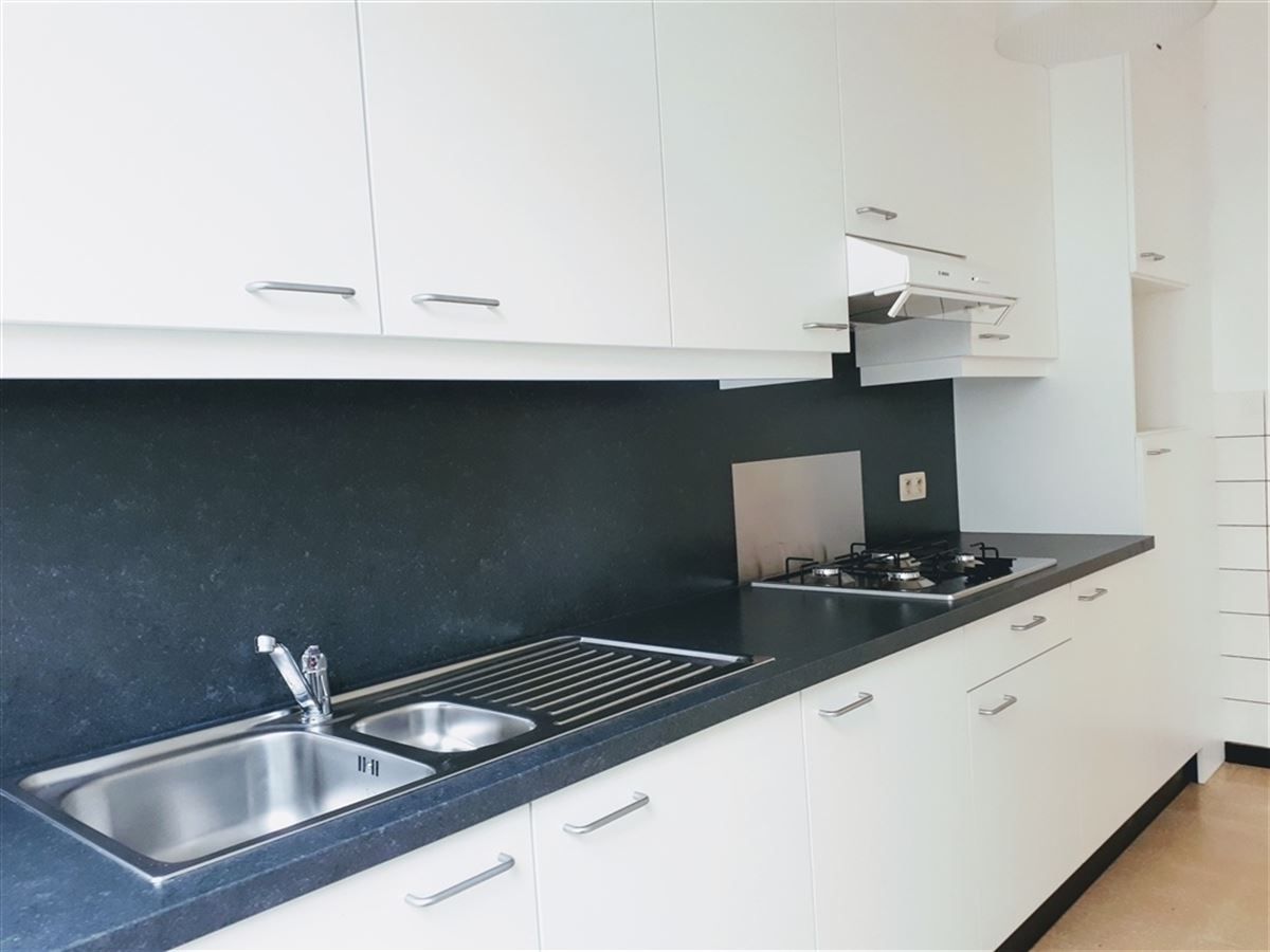 Ruim 2 slaapkamer appartement aan het Theaterplein! foto {{pictureIndex}}