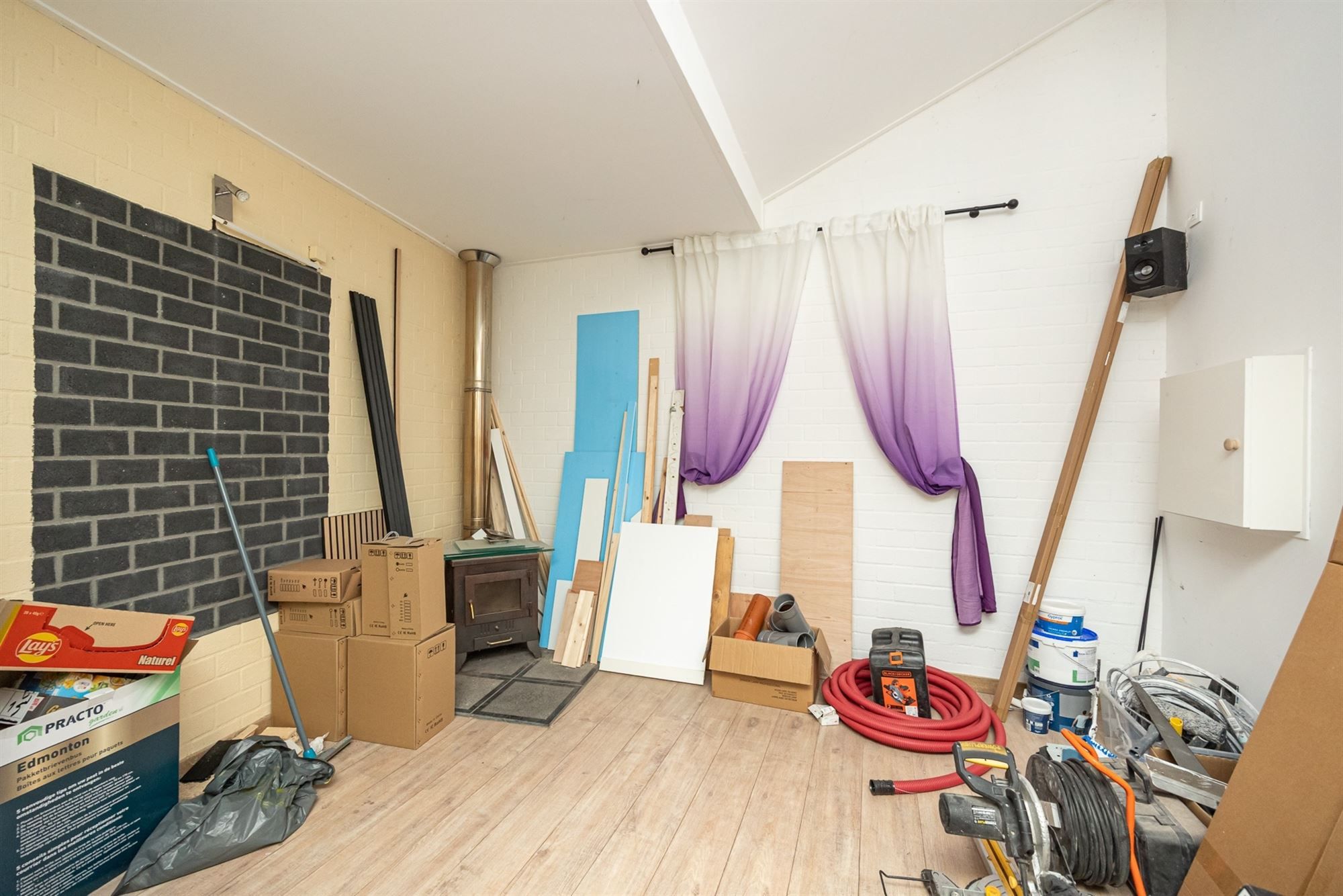 Ruime moderne woning met royale tuin  foto 23