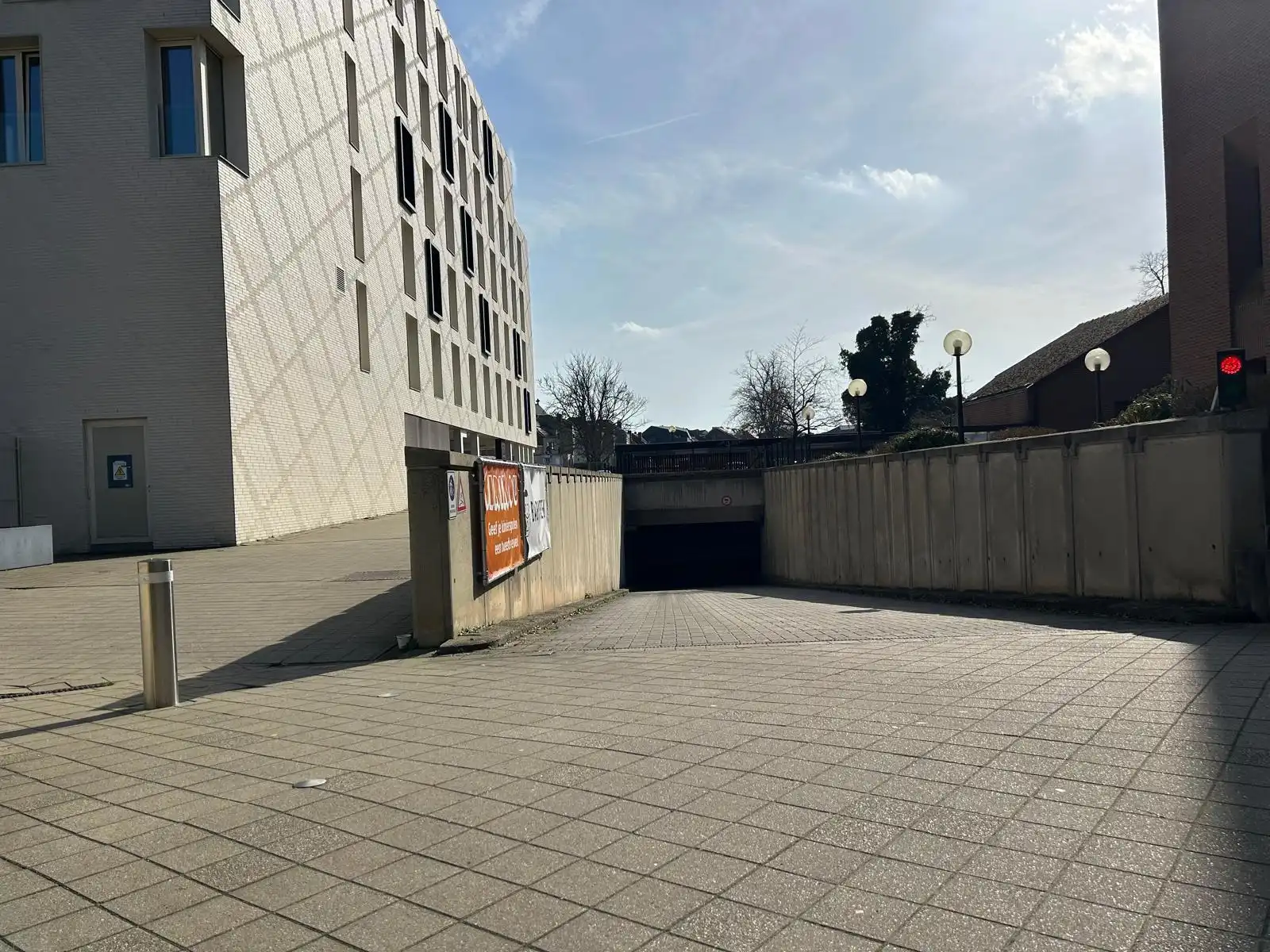 Ondergrondse autostaanplaats R De Flint foto 2