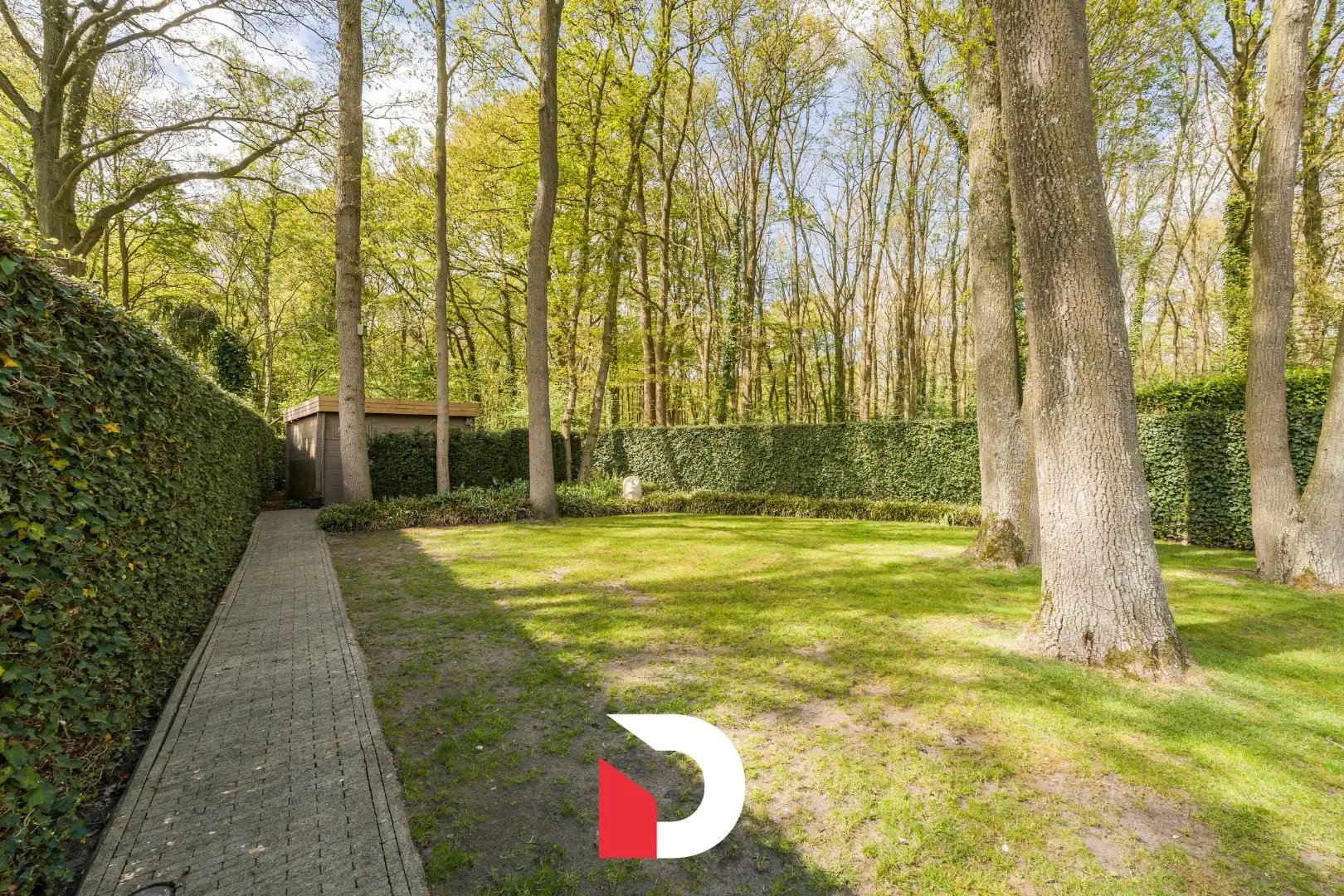 Statige halfopen woning op toplocatie te St-Kruis/Assebroek foto 10