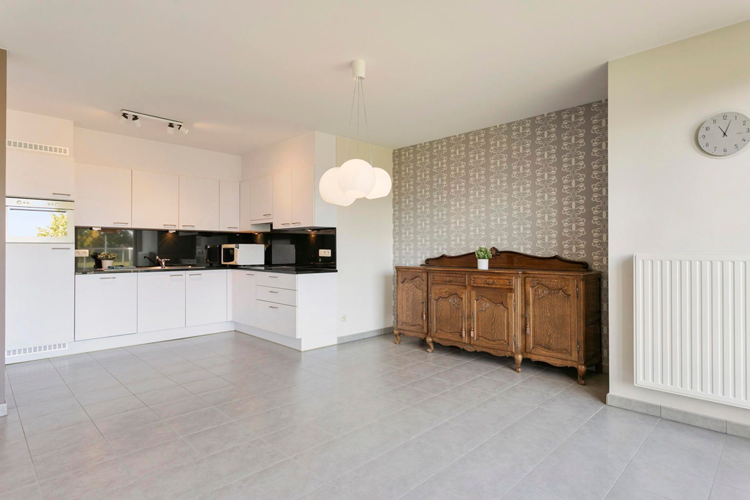 MOOI APPARTEMENT MET 2 SLAAPKAMERS EN GARAGE IN KUMTICH foto 8