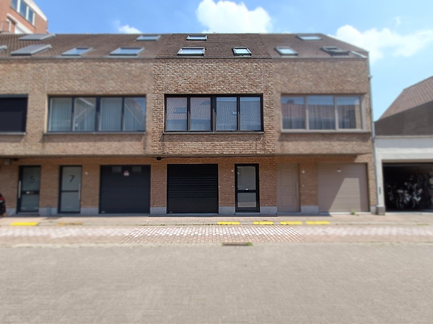 Woning met garage op toplocatie nabij de zeedijk van Heist. foto 13