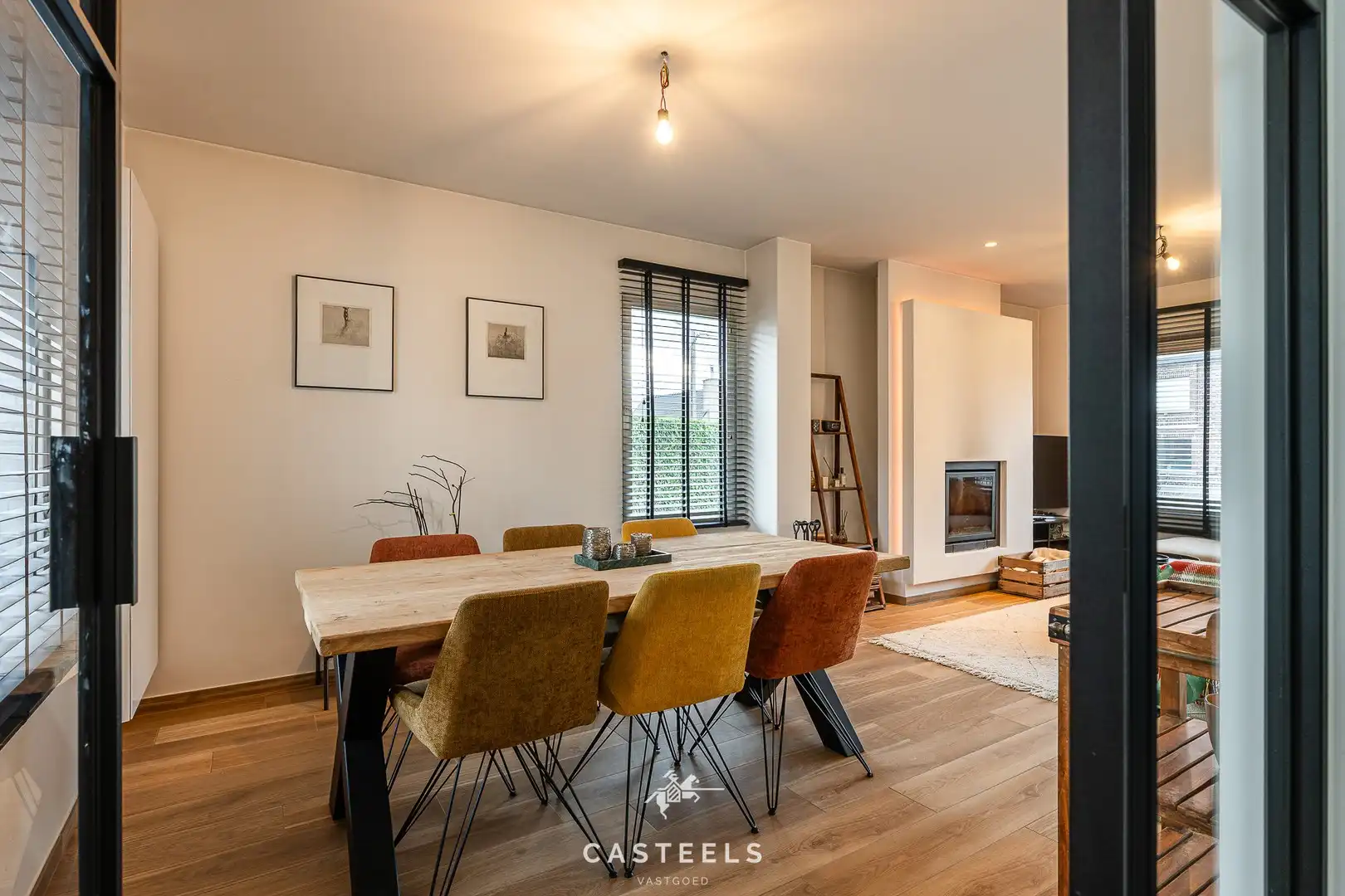 Met smaak gerenoveerde woning te koop in Gavere foto 3