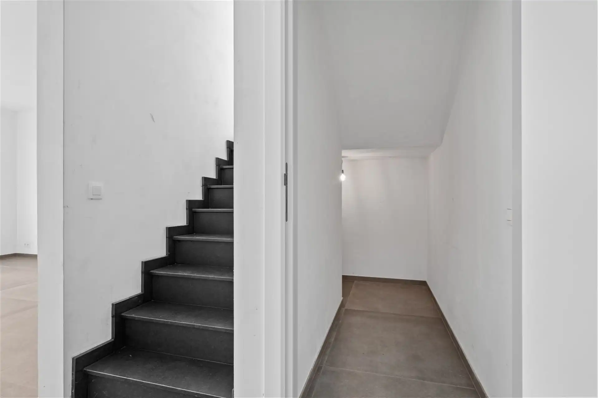 Zeer ruime woning met 4 slpks en tuin foto 14