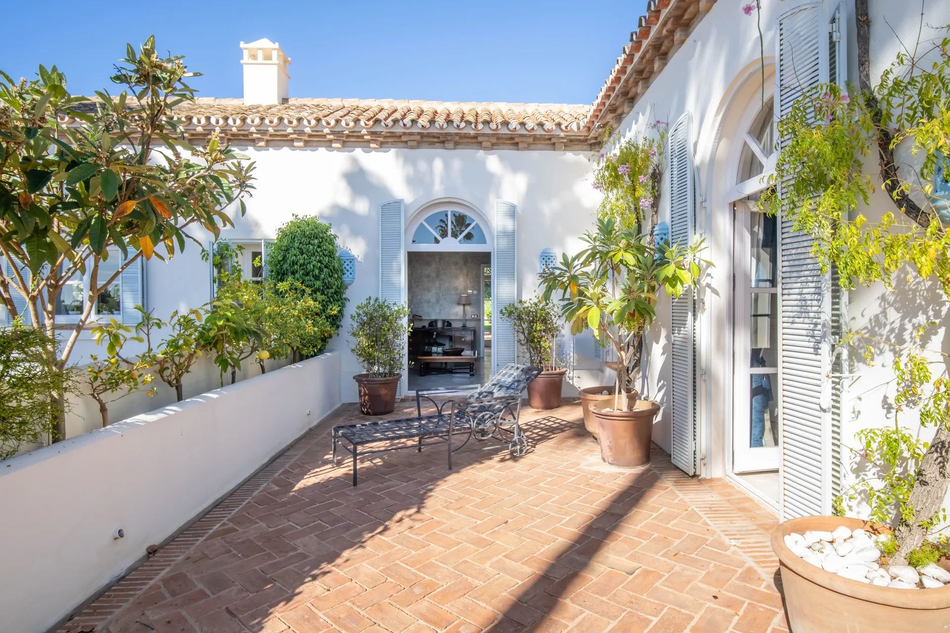 Mediterrane meesterwoning in Marbella’s meest prestigieuze enclave foto 12