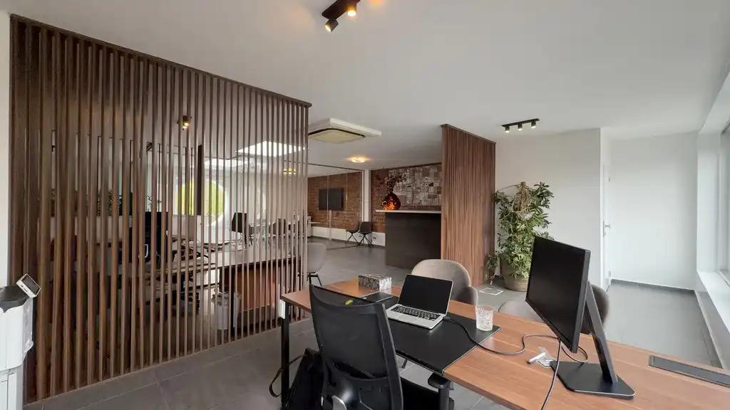 Mooi ingerichte kantoorruimte te huur in Wilrijk foto 7