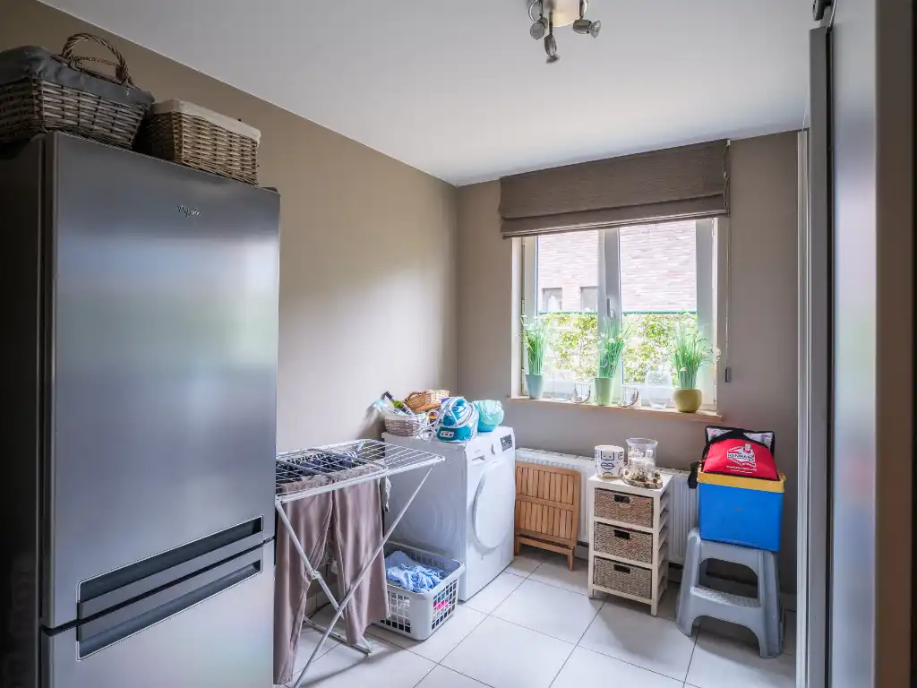 Gentbrugge - Licht op te frissen gelijkvloers appartement met 2 slaapkamers en tuin foto 10