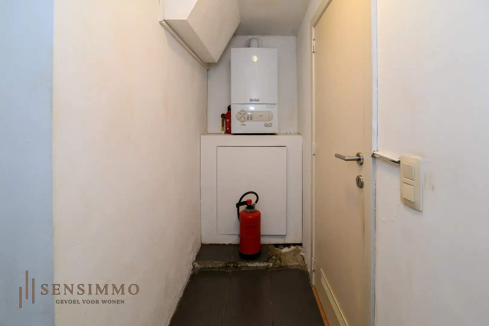 Prachtig gelegen gelijkvloers appartement met terras + P foto 14