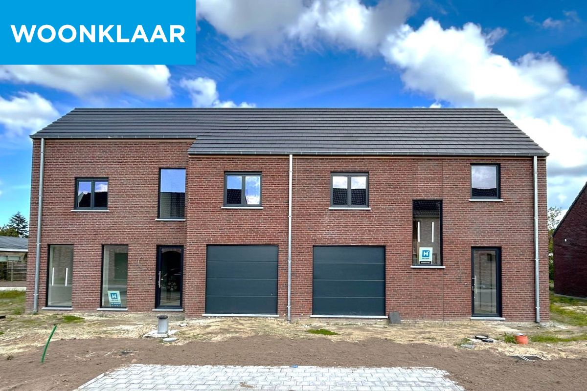 Rustig gelegen halfopen nieuwbouwwoningen te Jabbeke foto {{pictureIndex}}