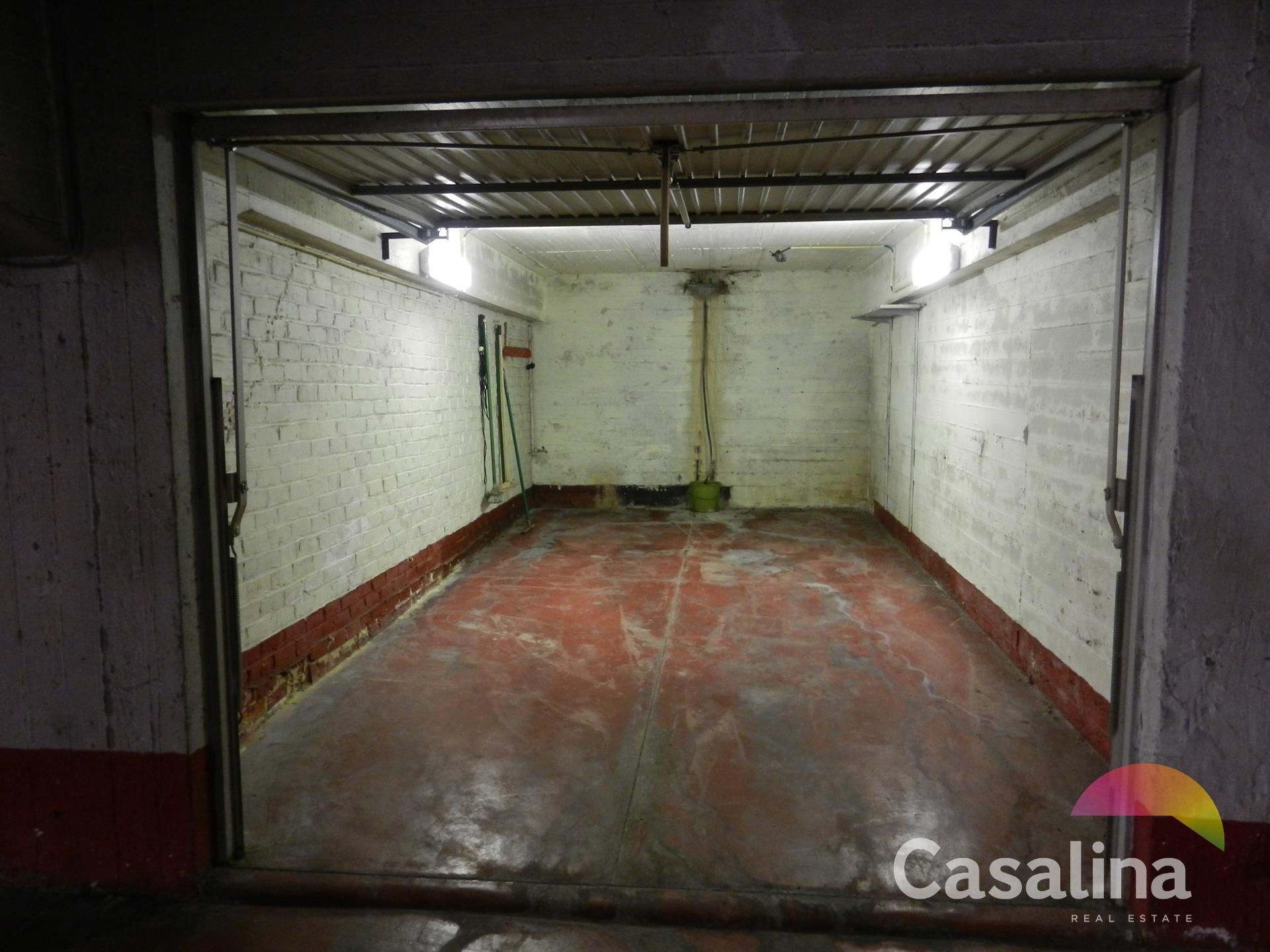 CASALINA Real Estate stelt te huur - GARAGEBOX n°15  foto 2