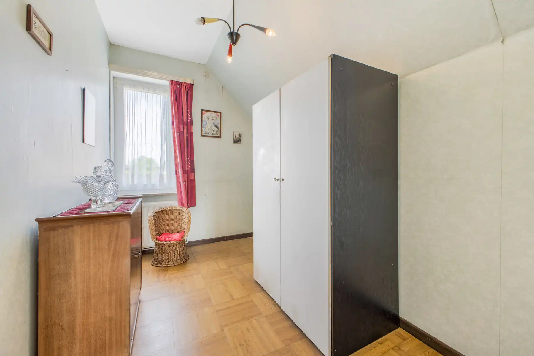 Gunstig gelegen alleenstaande woning met prachtige tuin foto 16