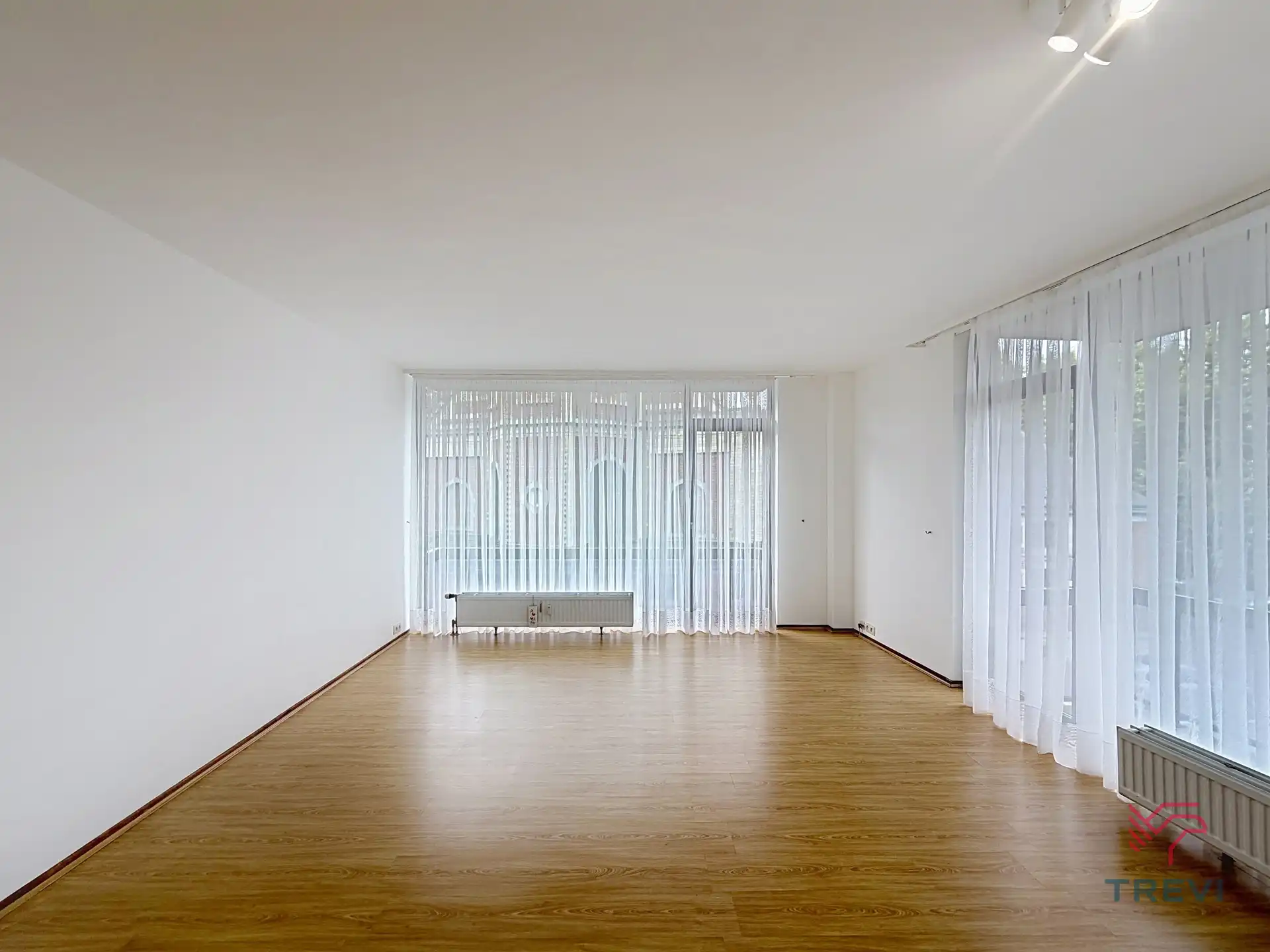  Appartement met 2 slaapkamers en parkeerplaats foto 2