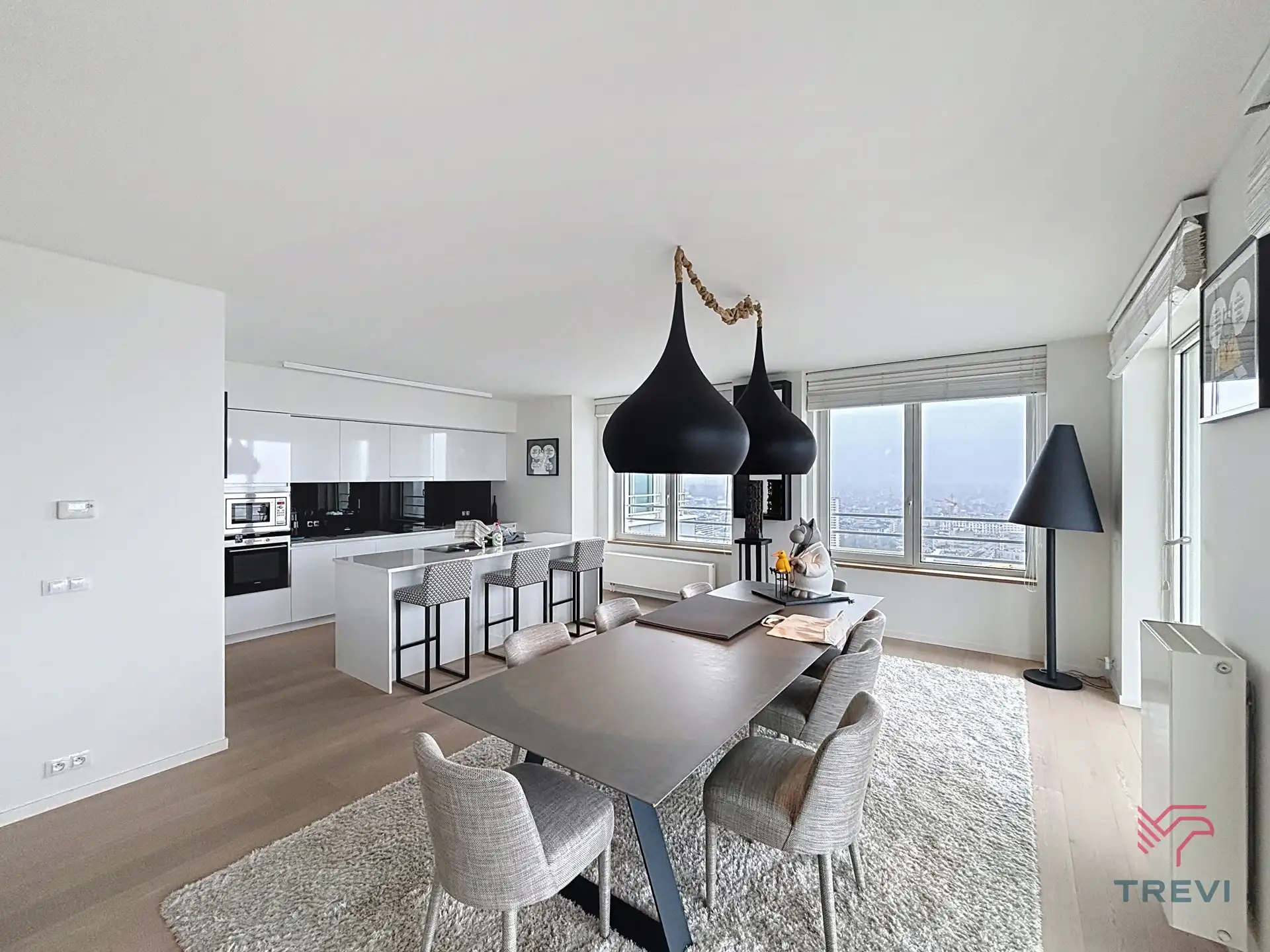 UP-SITE 27E VERDIEPING, 3 SLAAPKAMER FLAT VAN ± 219M². foto 5